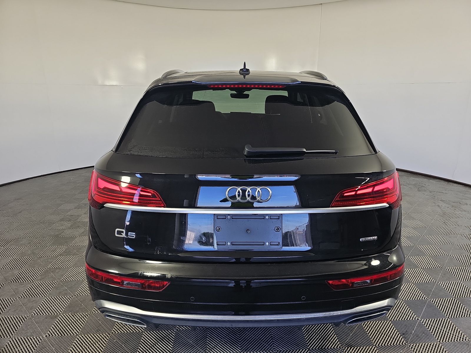 2023 Audi Q5 S line Prestige AWD