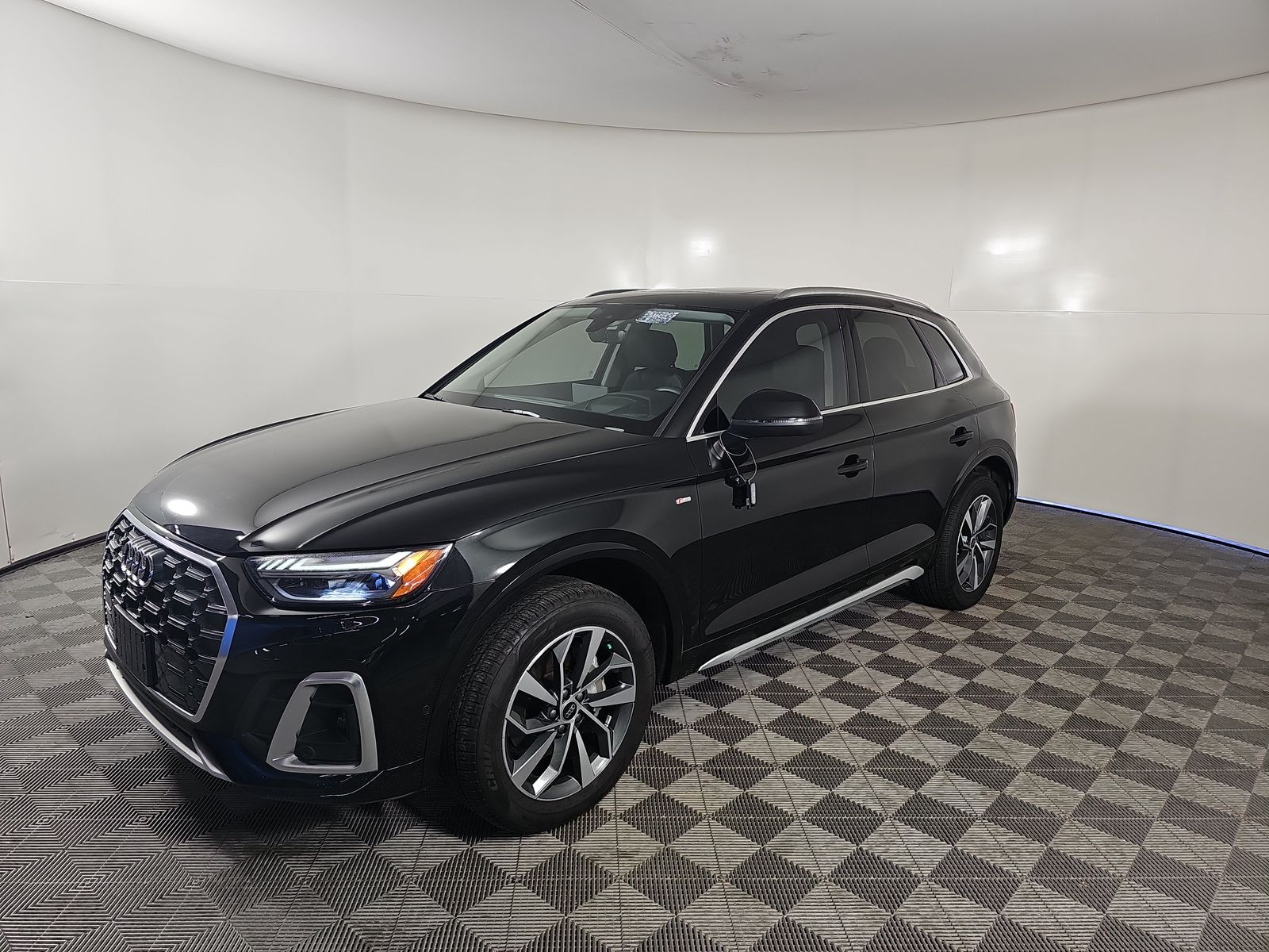 2023 Audi Q5 S line Prestige AWD