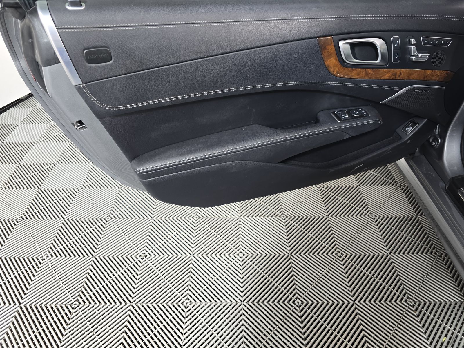 2013 Mercedes-Benz SL-Class SL 550 RWD