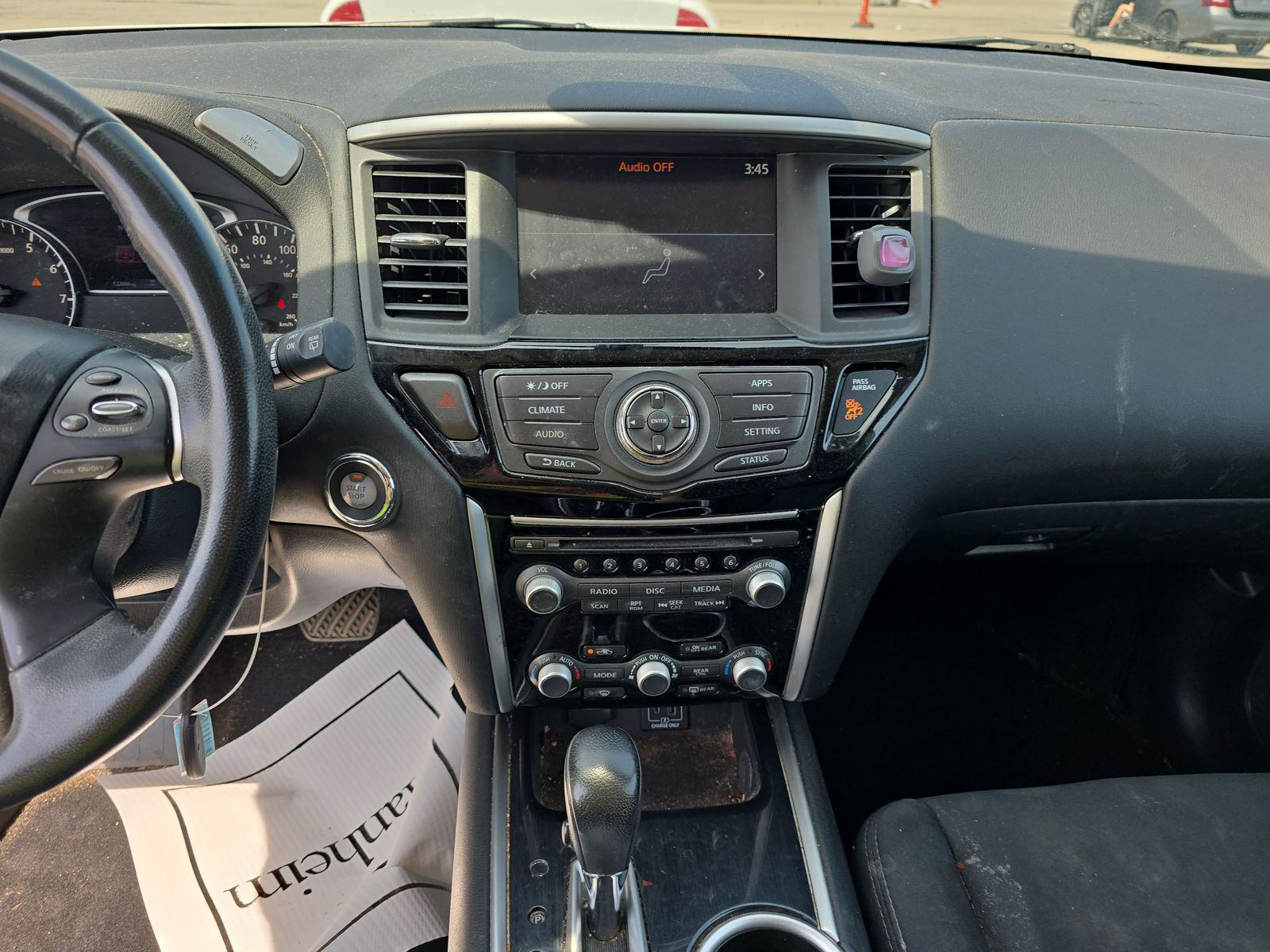 2019 Nissan Pathfinder SV FWD