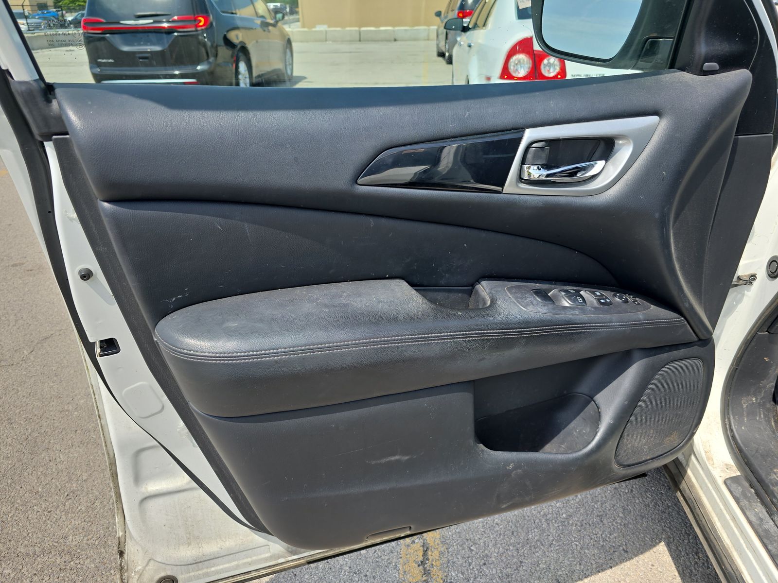 2019 Nissan Pathfinder SV FWD