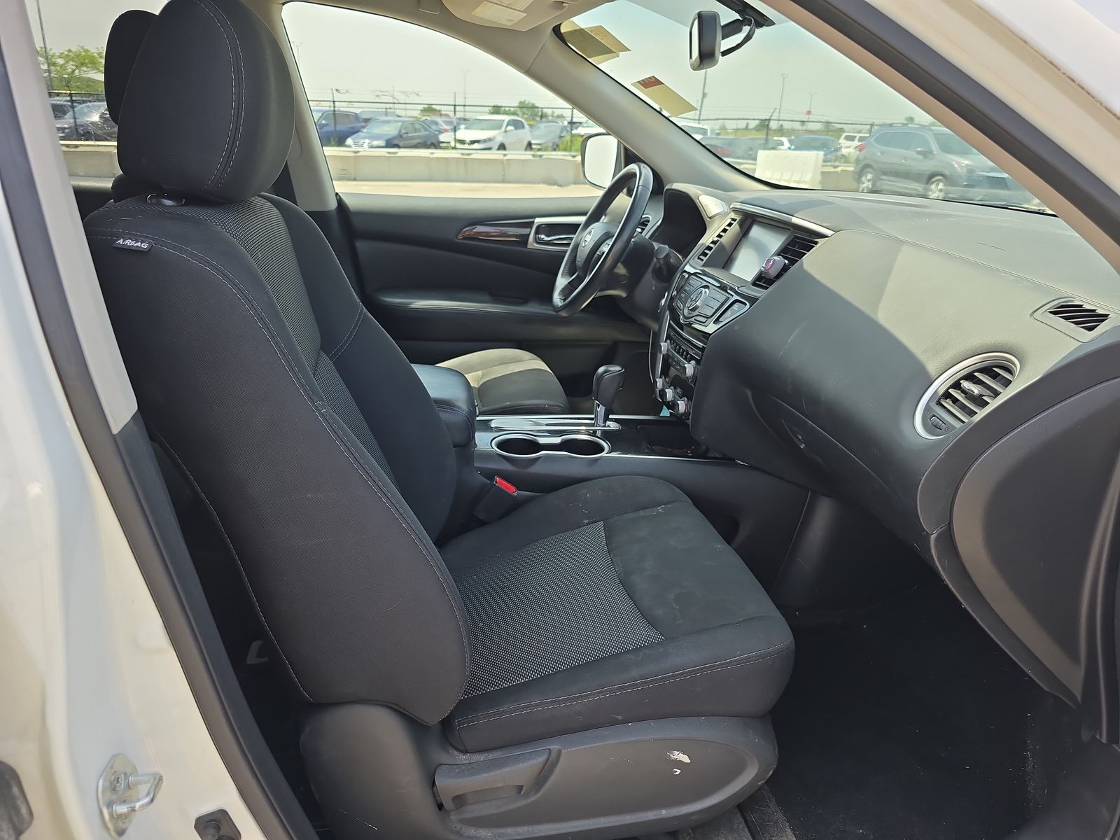 2019 Nissan Pathfinder SV FWD