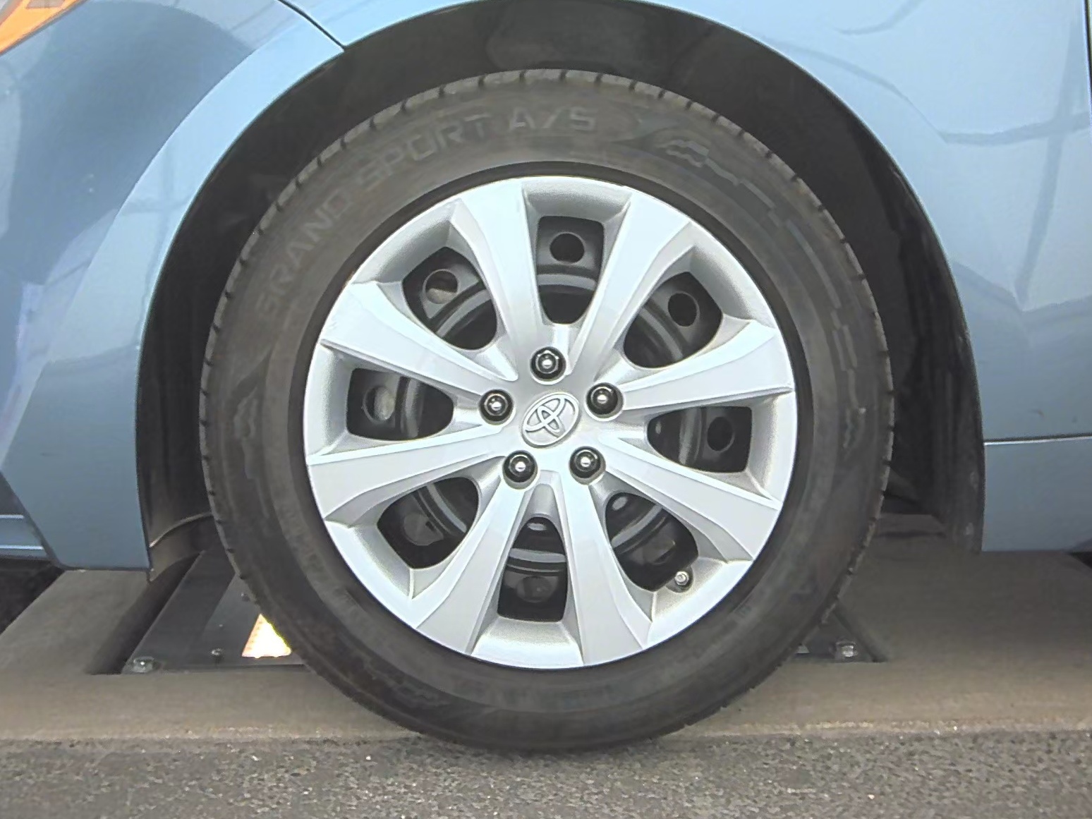 2022 Toyota Corolla LE FWD