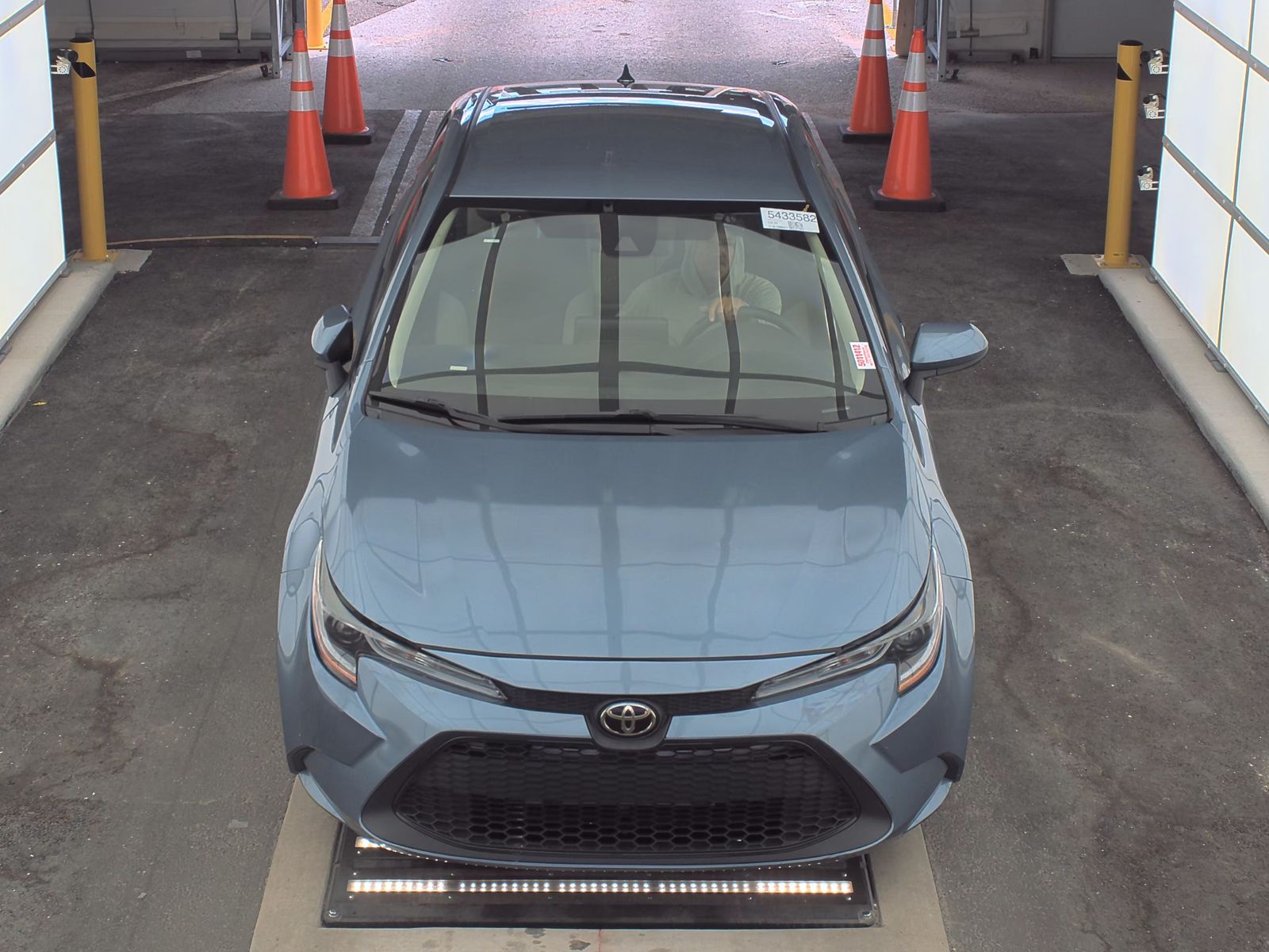 2022 Toyota Corolla LE FWD