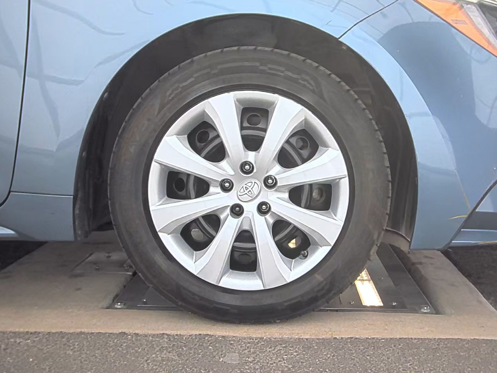 2022 Toyota Corolla LE FWD