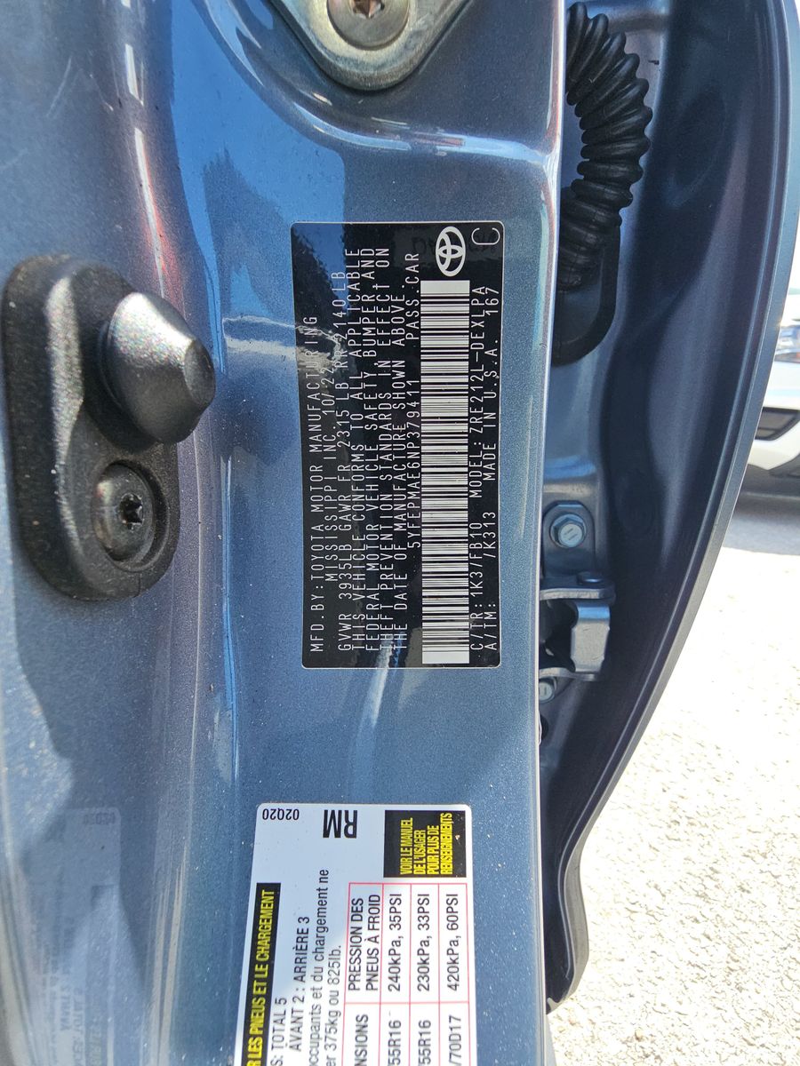 2022 Toyota Corolla LE FWD