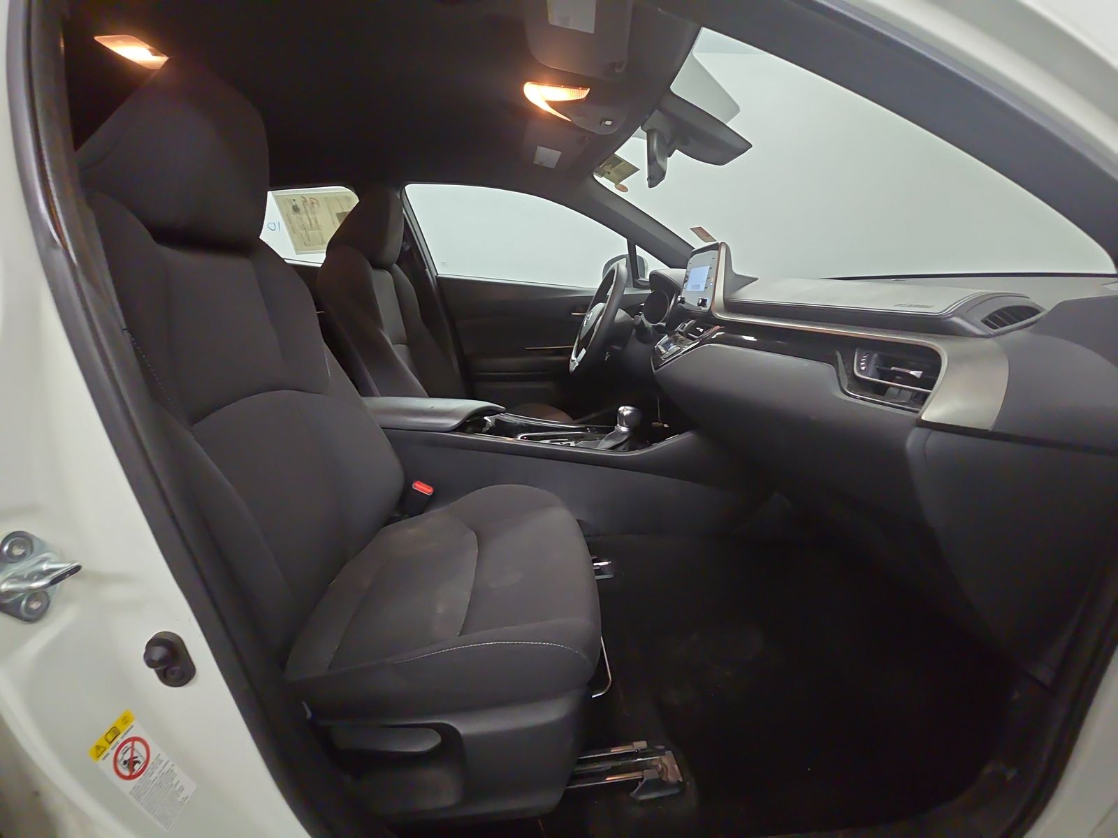 2019 Toyota C-HR XLE FWD