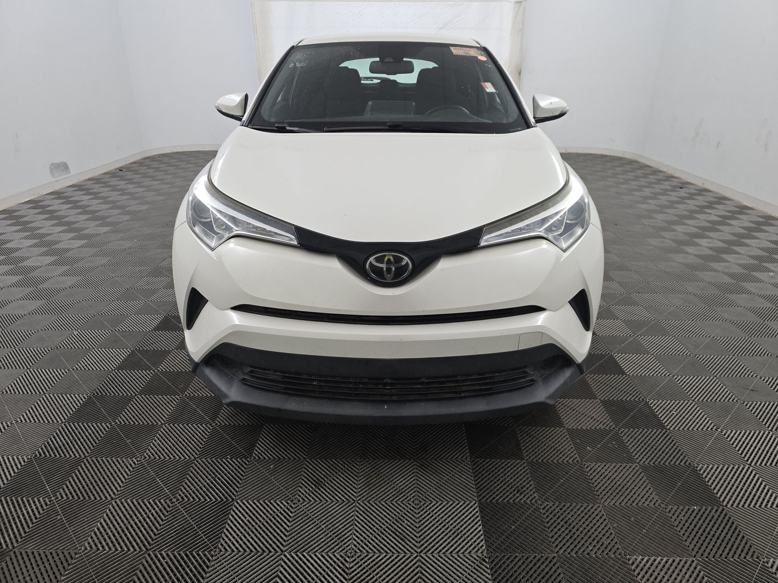 2019 Toyota C-HR XLE FWD