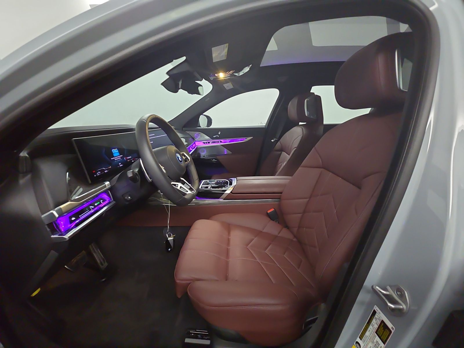 2025 BMW 7 Series 750e xDrive AWD