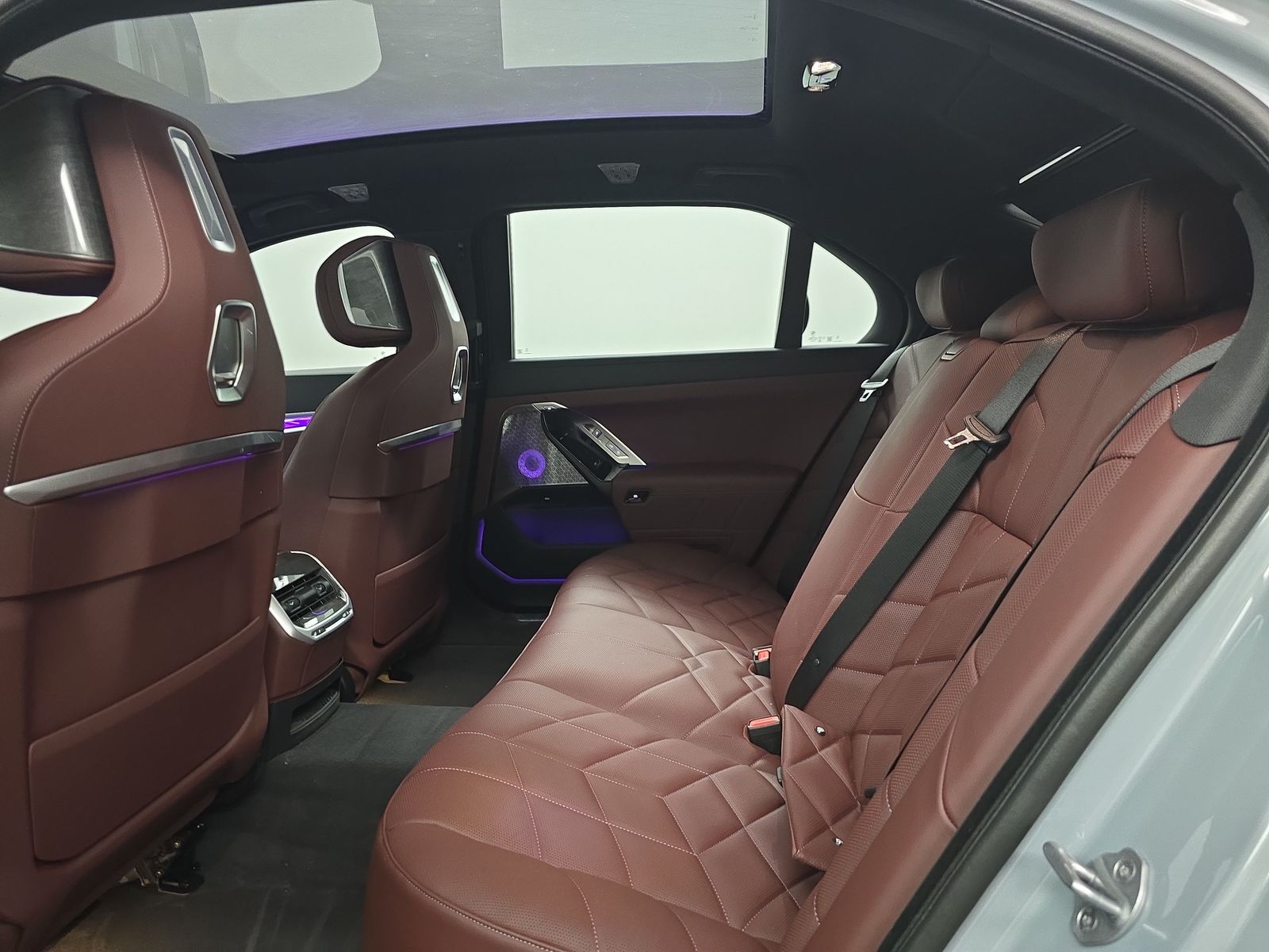 2025 BMW 7 Series 750e xDrive AWD