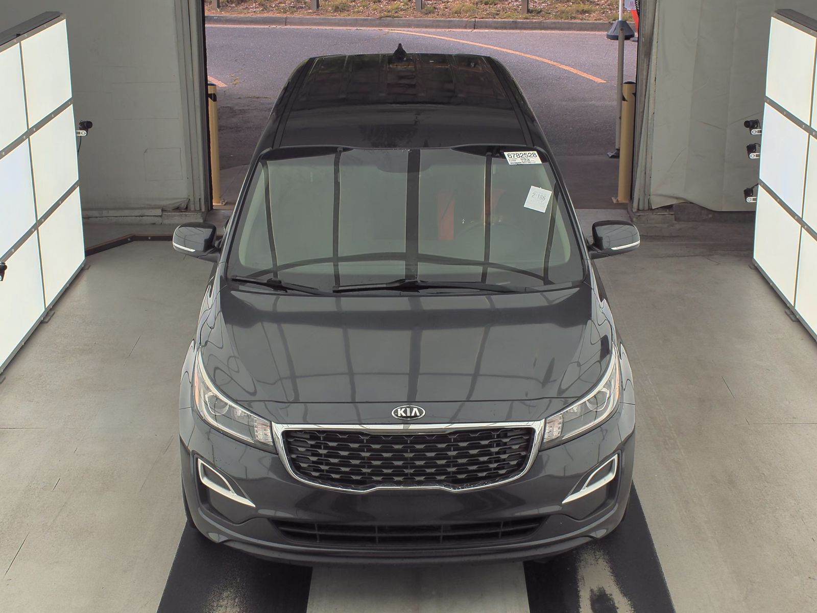 2019 Kia Sedona LX FWD