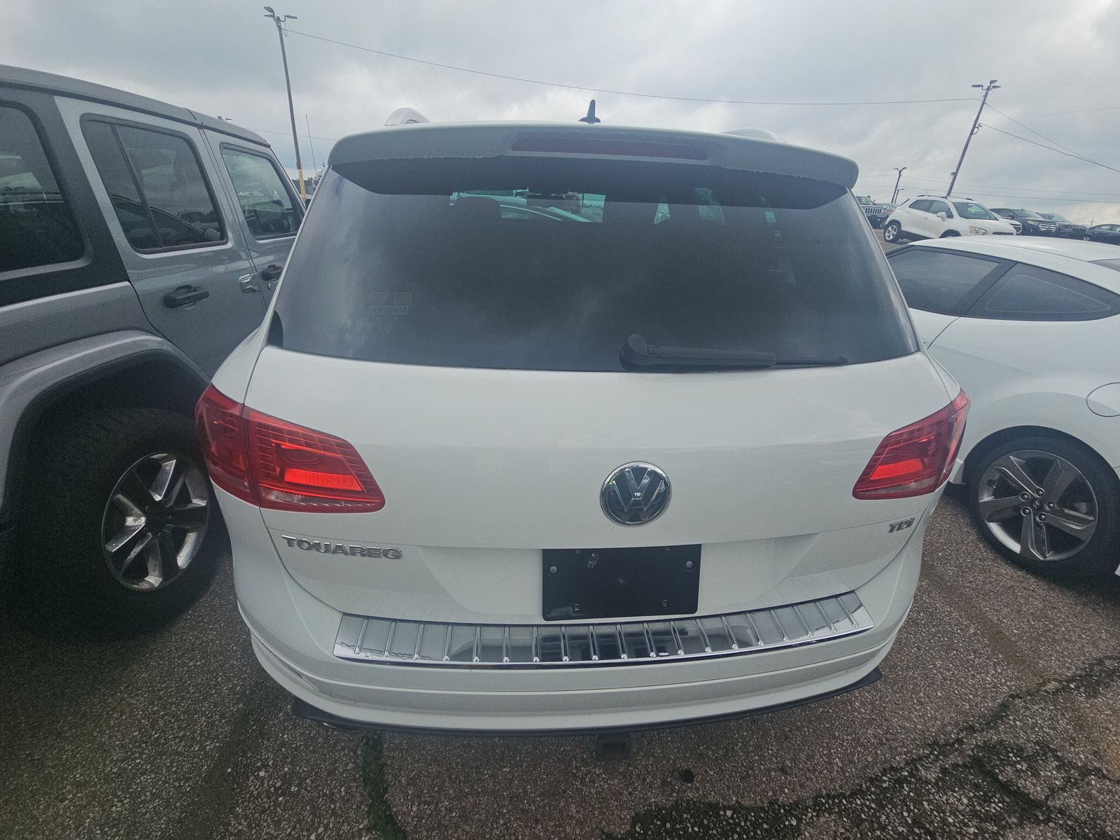 2014 Volkswagen Touareg 3.0L TDI R-Line AWD