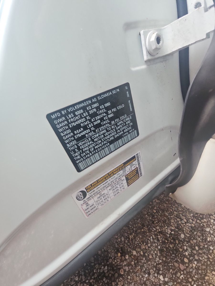 2014 Volkswagen Touareg 3.0L TDI R-Line AWD