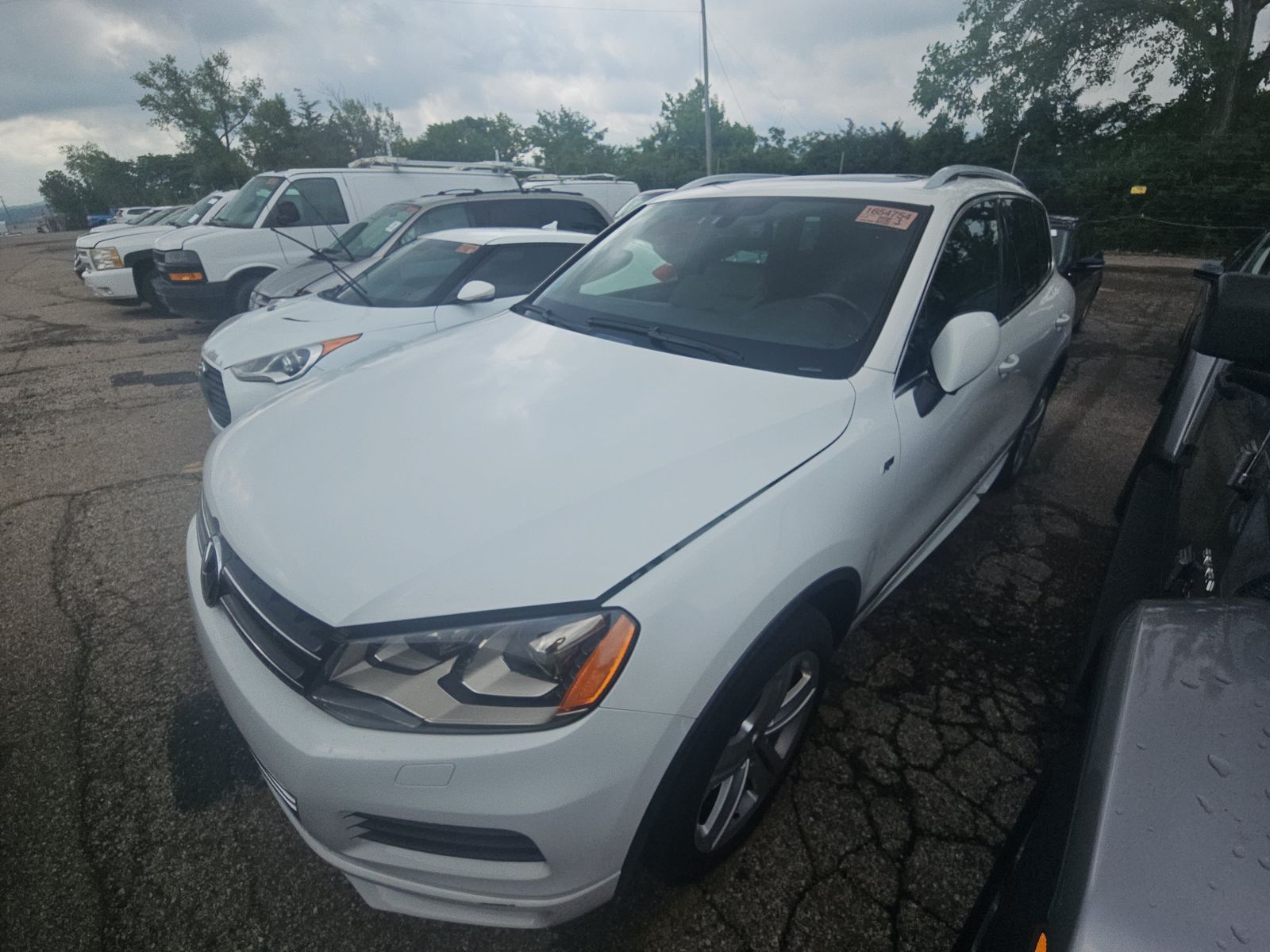 2014 Volkswagen Touareg 3.0L TDI R-Line AWD
