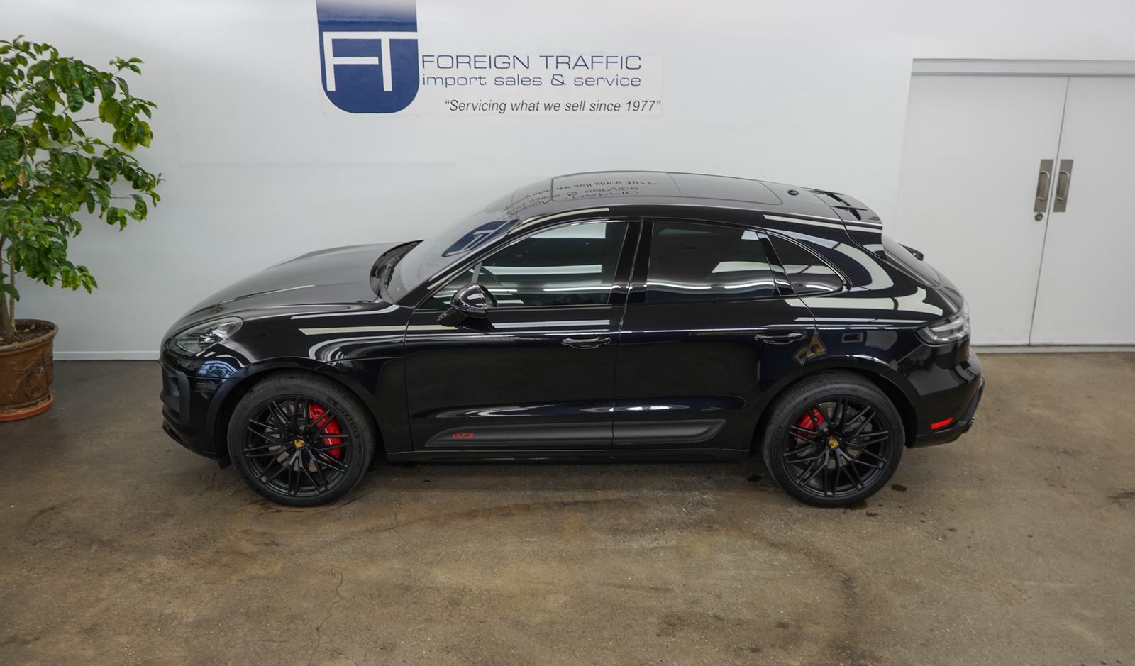 2025 Porsche Macan GTS