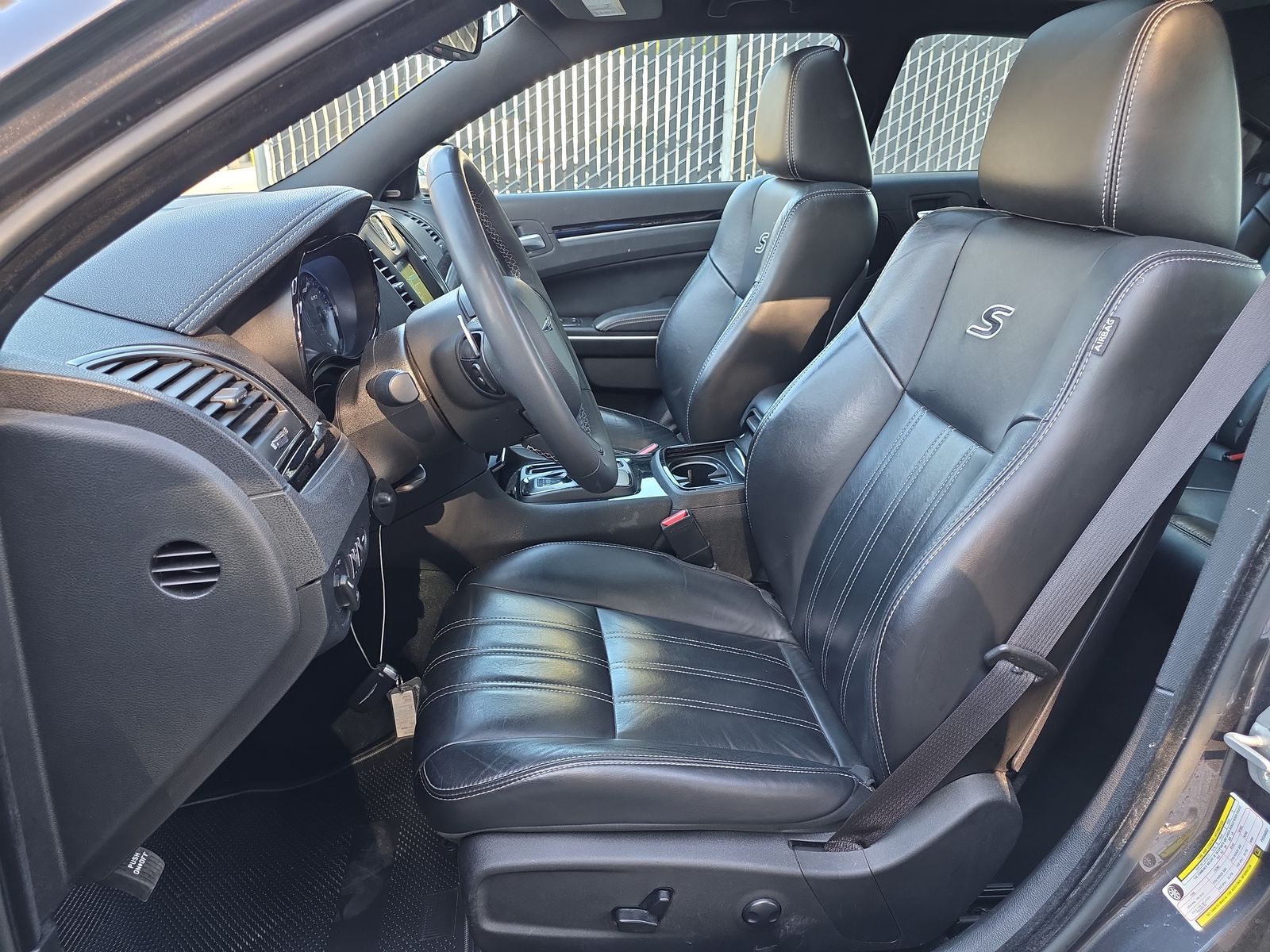 2023 Chrysler 300 300S RWD