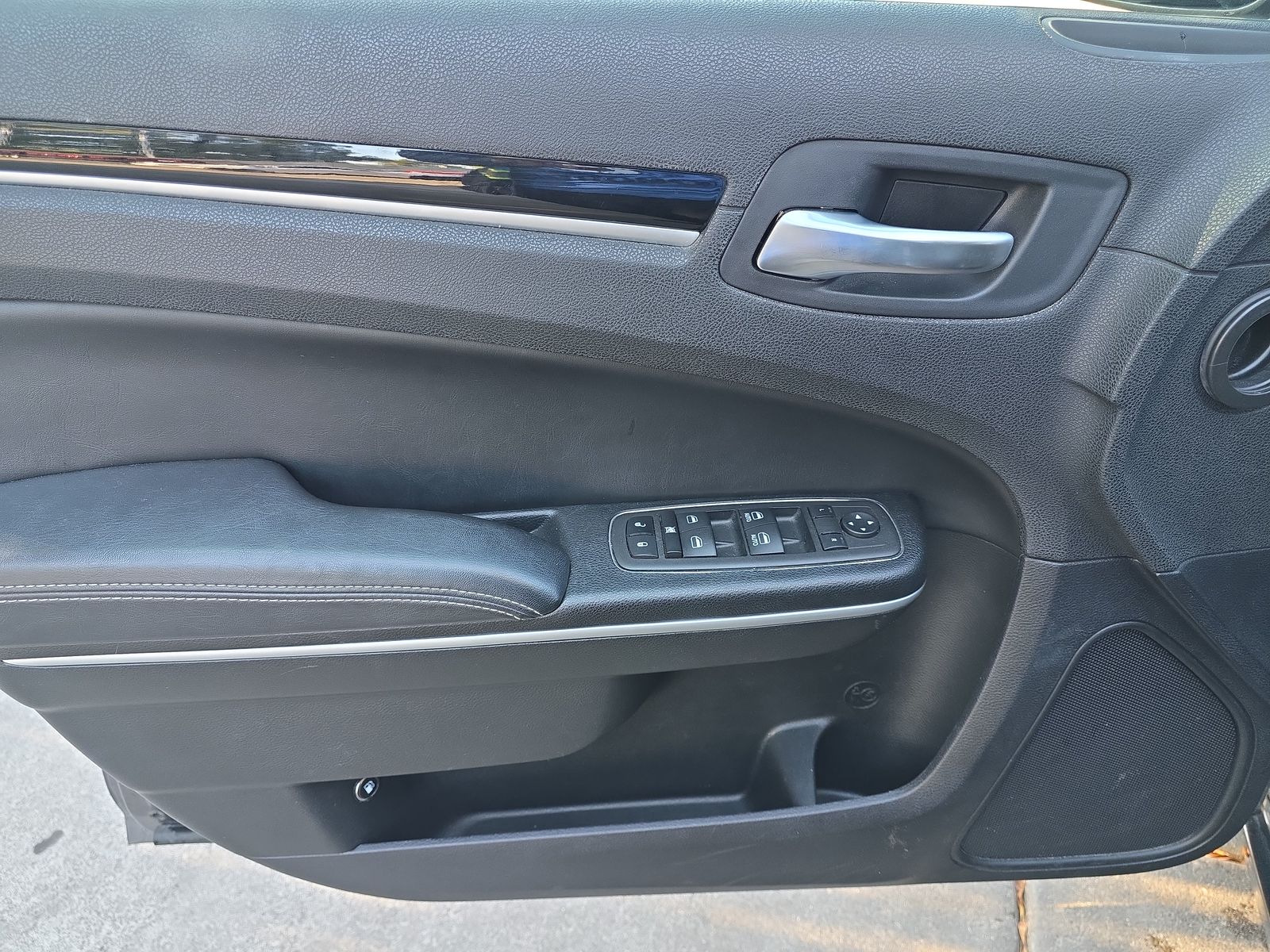 2023 Chrysler 300 300S RWD