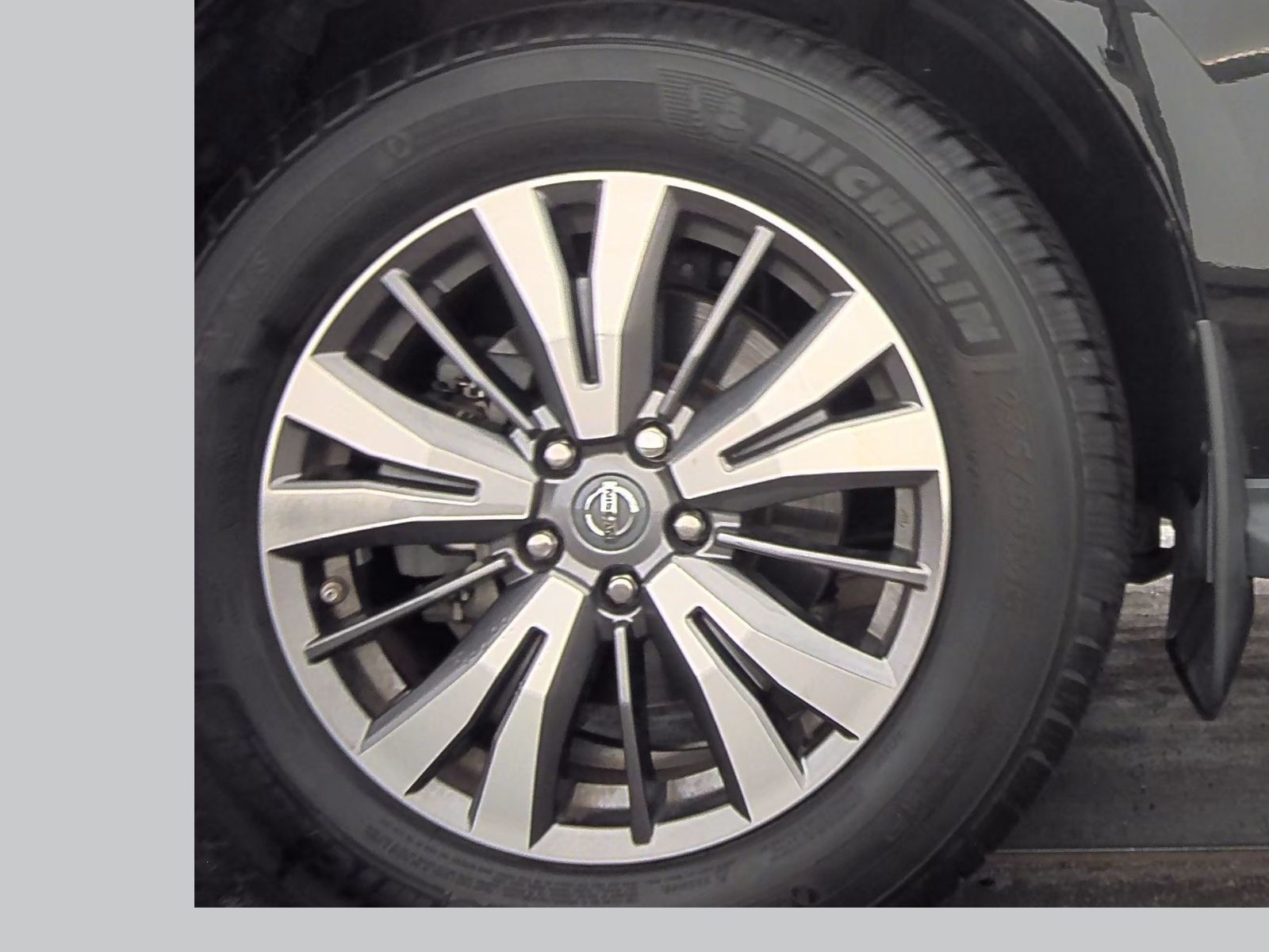 2018 Nissan Pathfinder S FWD