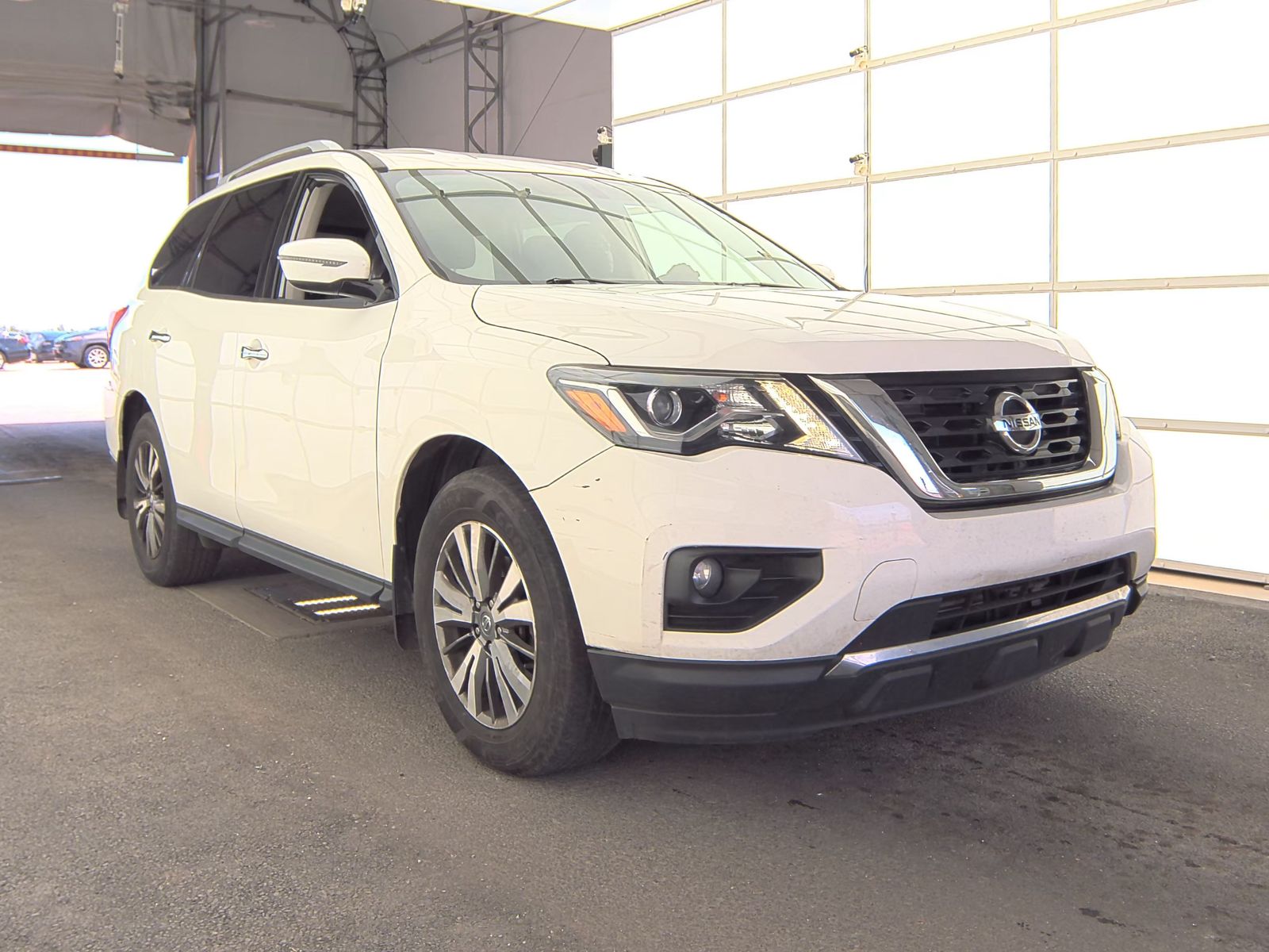 2019 Nissan Pathfinder SV FWD