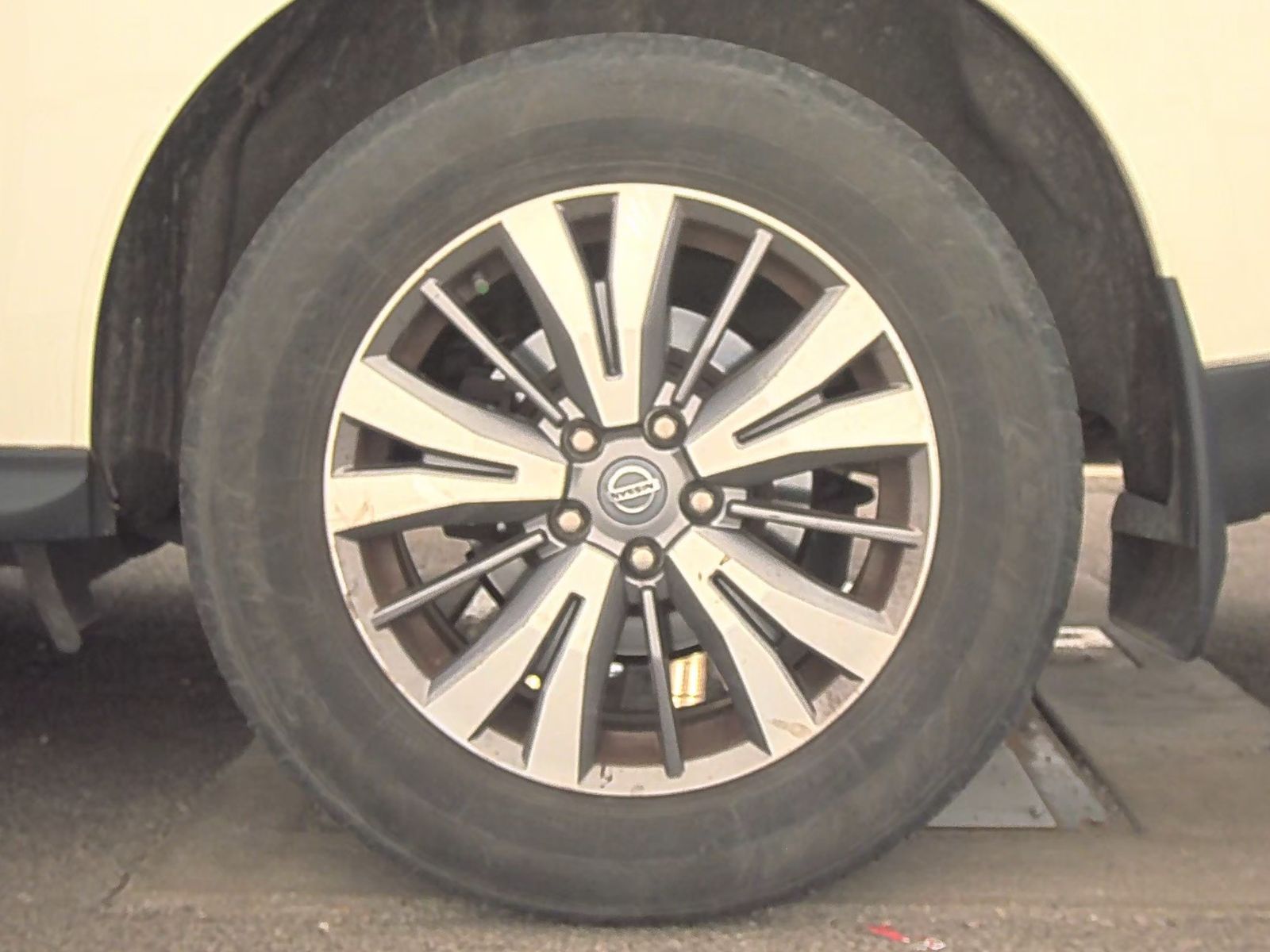2019 Nissan Pathfinder SV FWD
