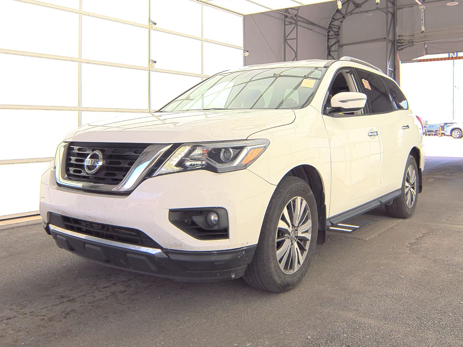 2019 Nissan Pathfinder SV FWD