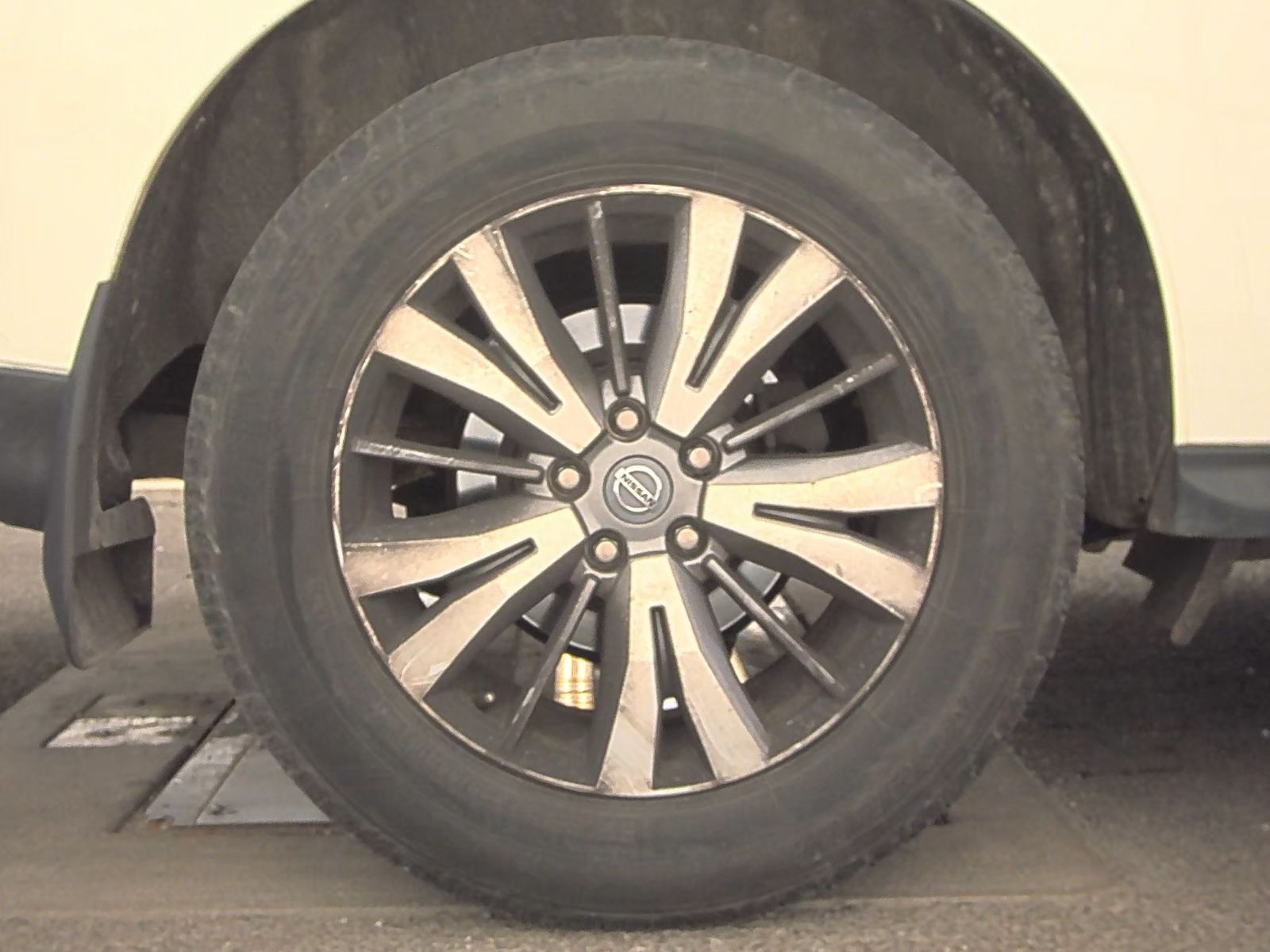 2019 Nissan Pathfinder SV FWD