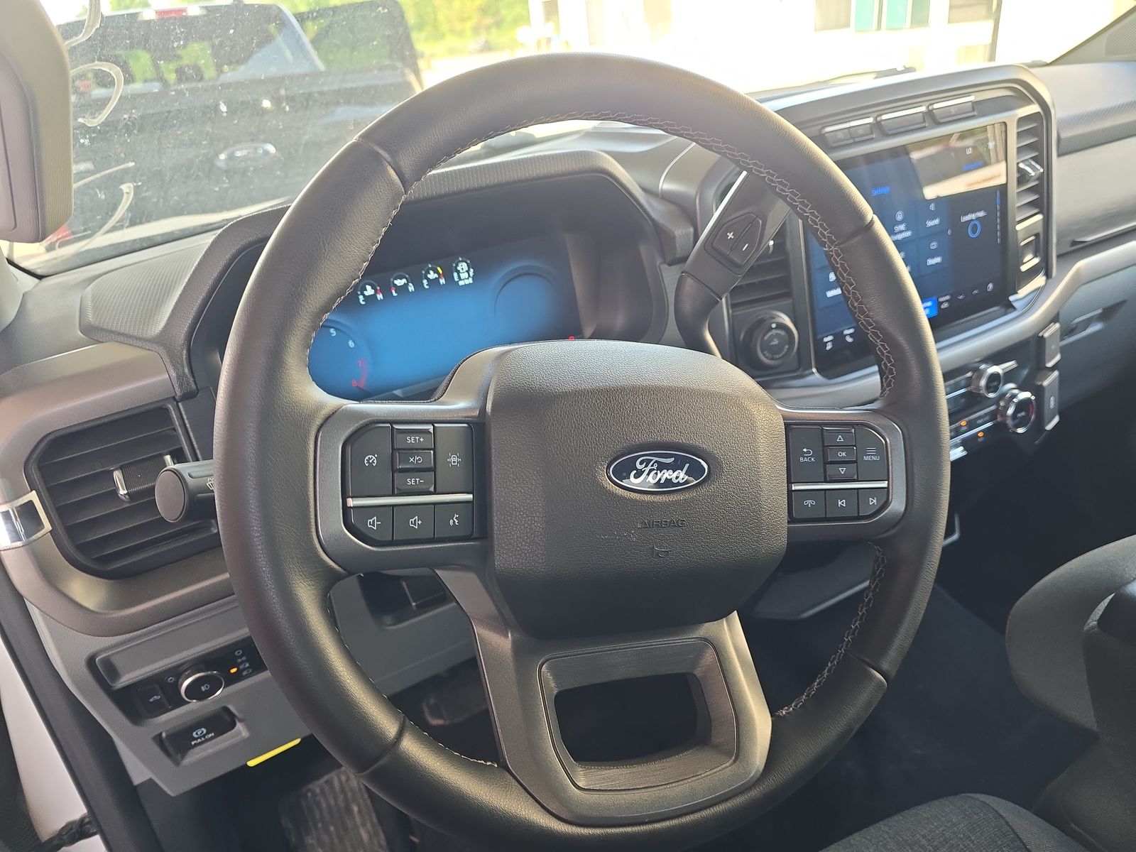 2024 Ford F-150 XLT AWD