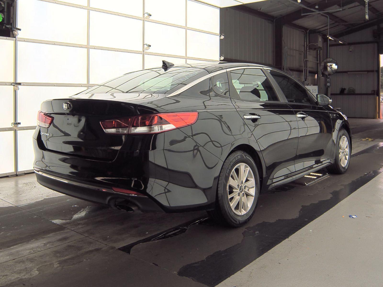 2017 Kia Optima LX FWD