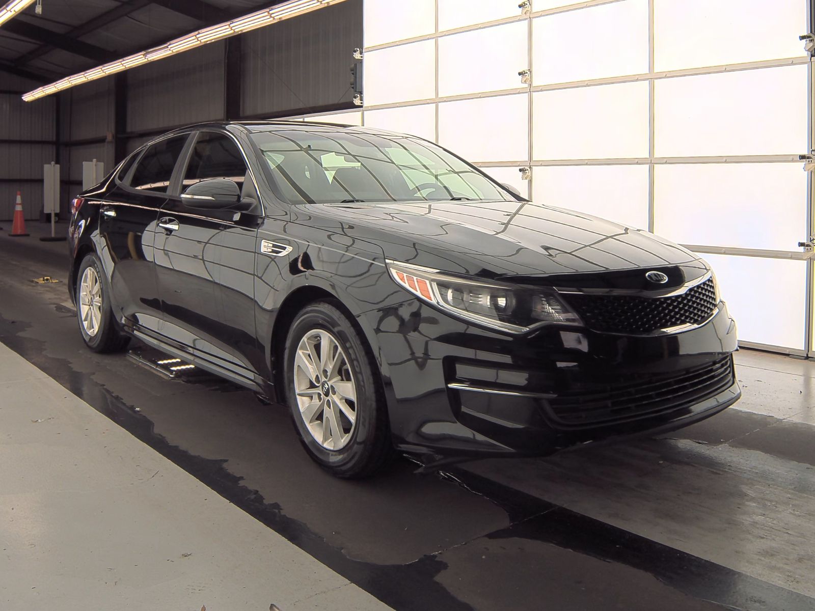 2017 Kia Optima LX FWD