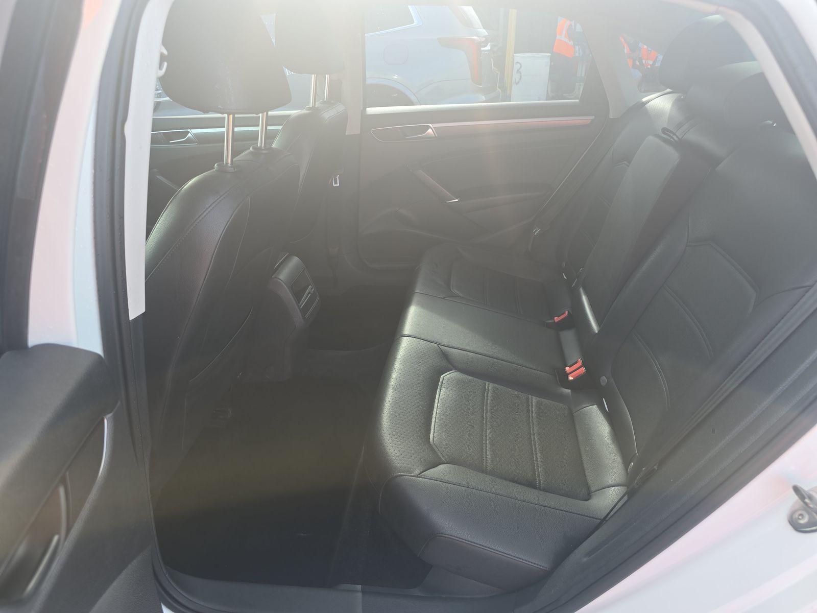 2018 Volkswagen Passat 2.0T R-Line FWD