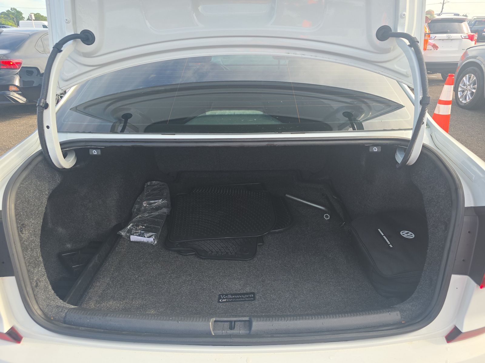 2018 Volkswagen Passat 2.0T R-Line FWD