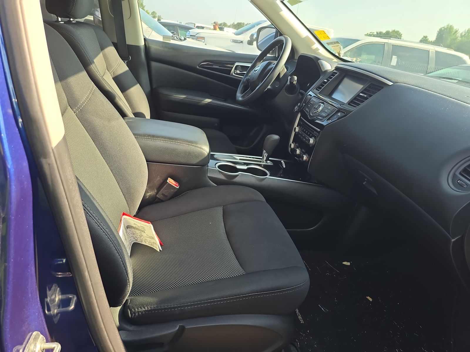 2019 Nissan Pathfinder S FWD