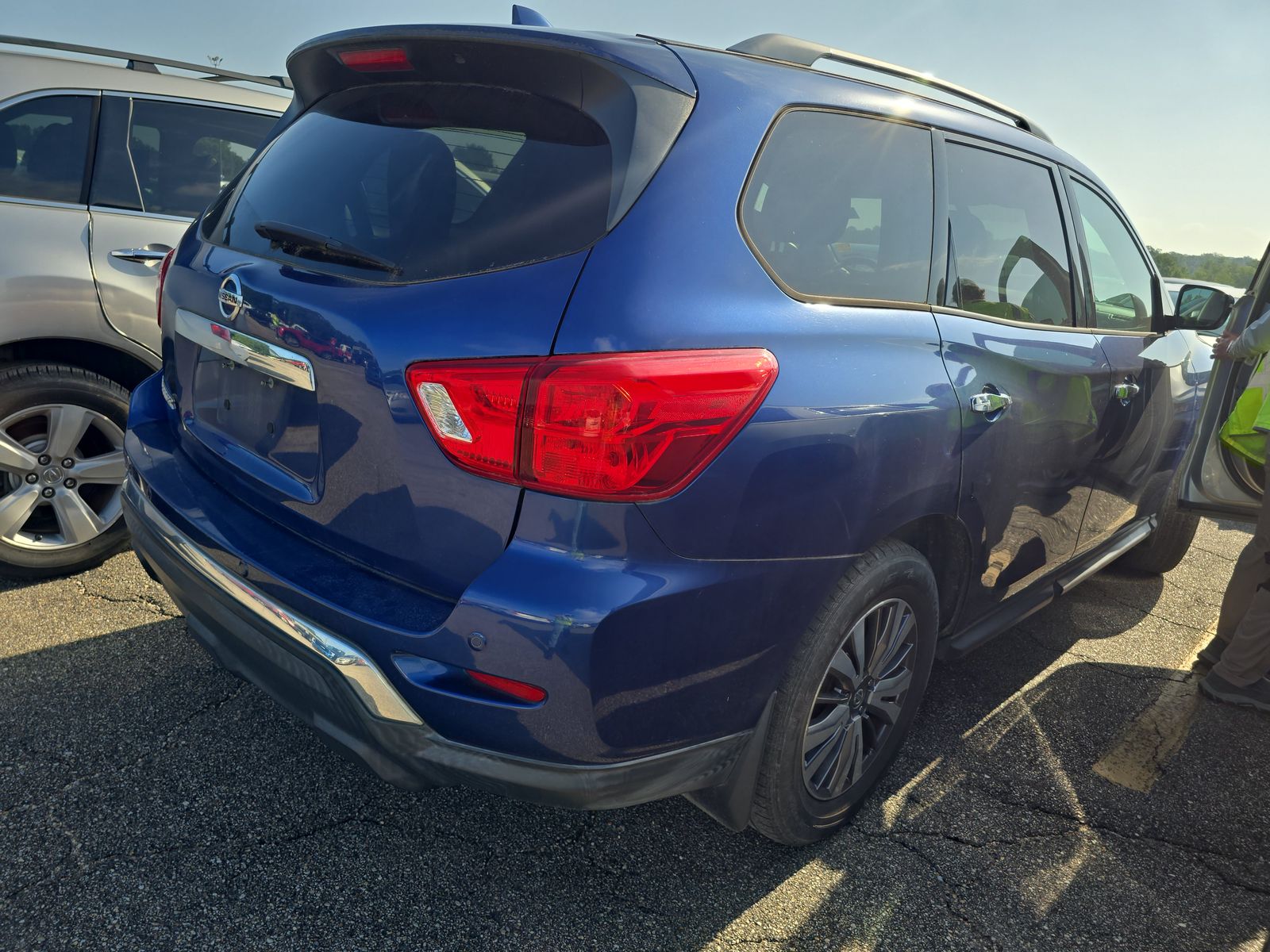 2019 Nissan Pathfinder S FWD