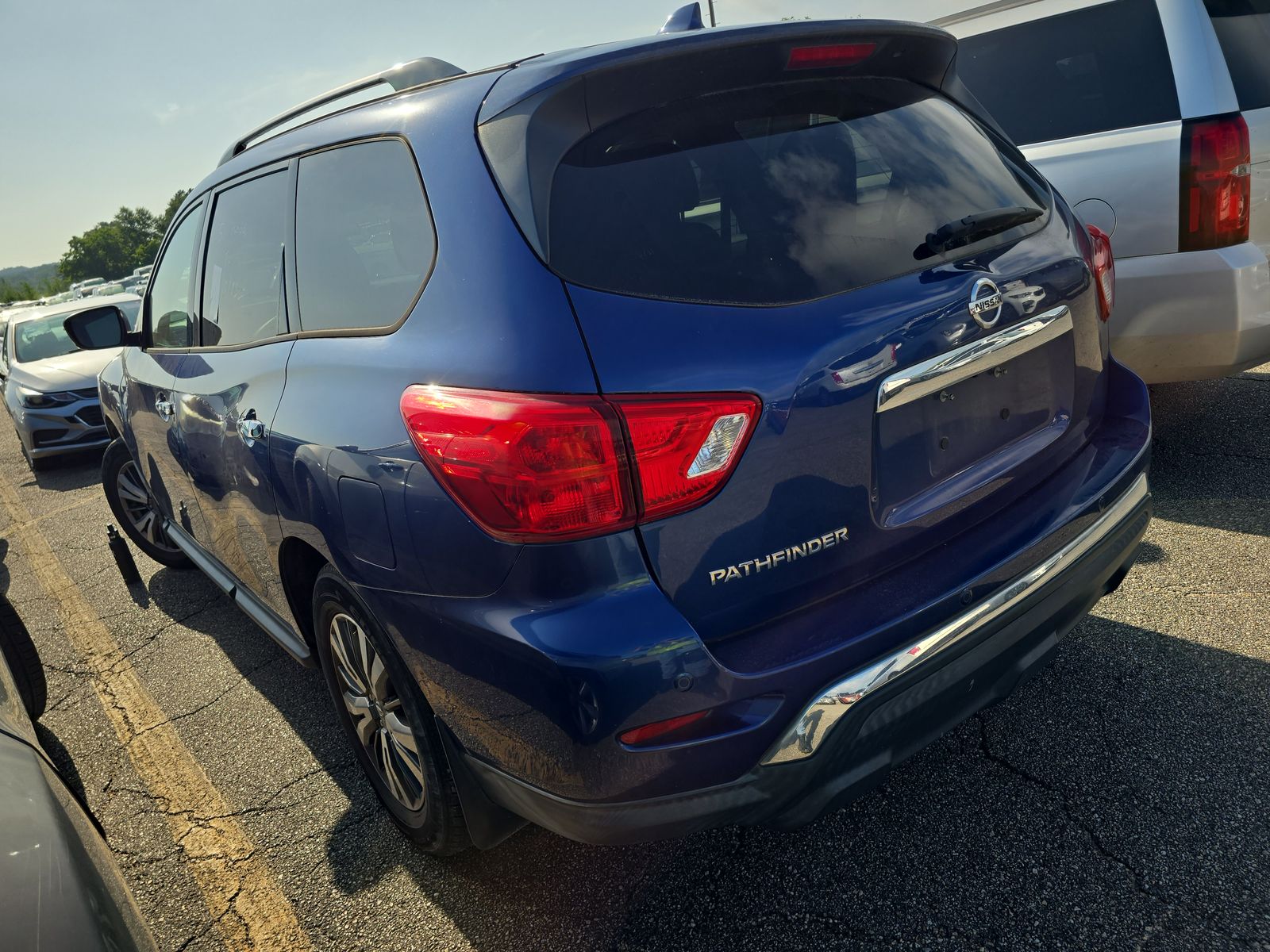 2019 Nissan Pathfinder S FWD