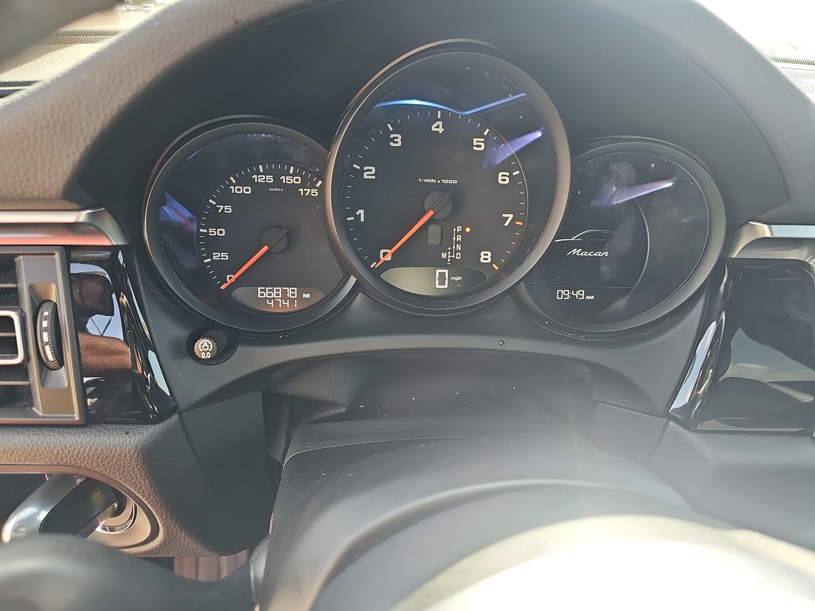 2021 Porsche Macan Base AWD