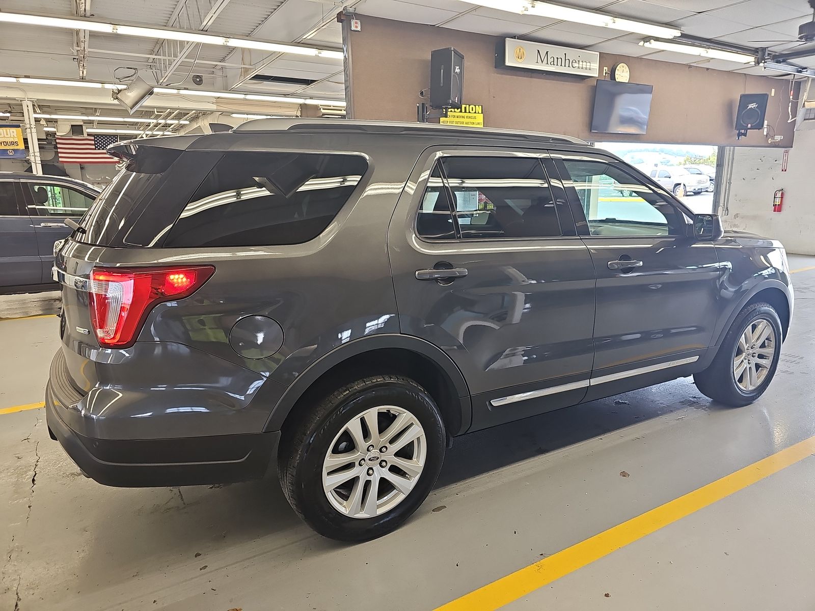2019 Ford Explorer XLT AWD