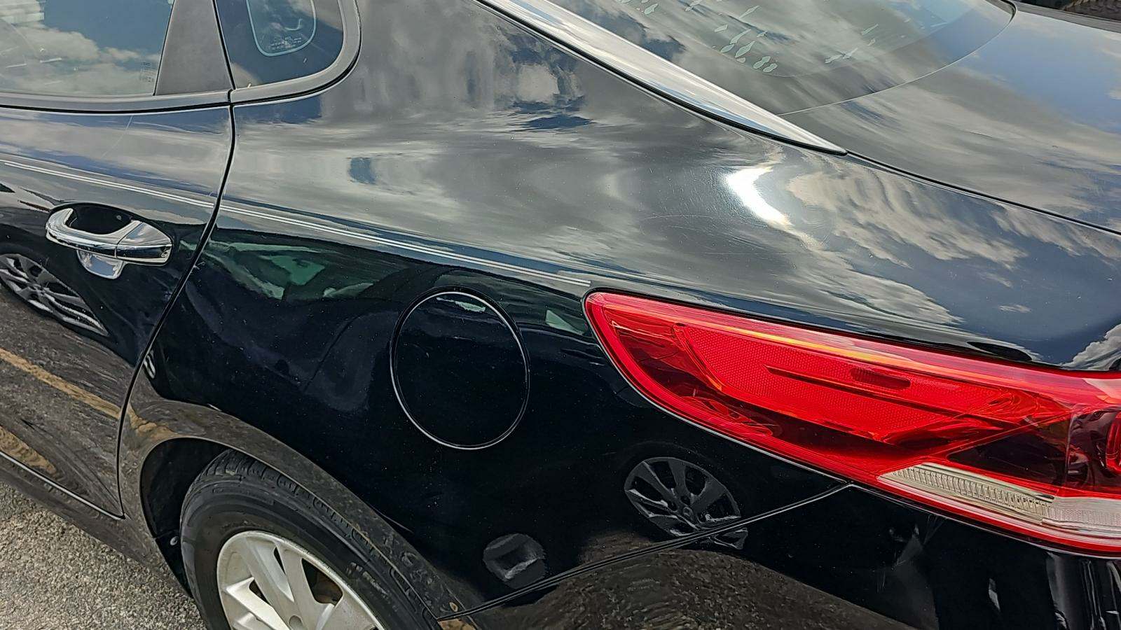 2017 Kia Optima LX FWD