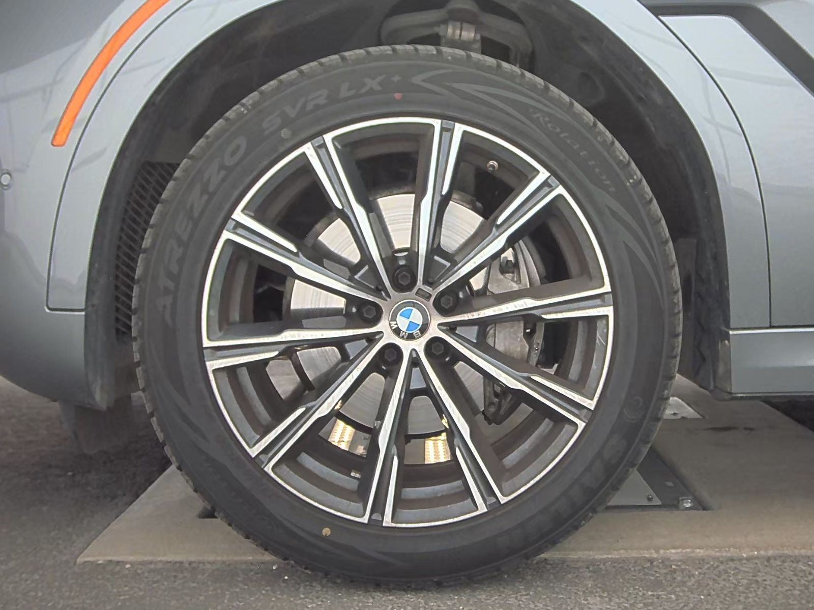 2024 BMW X6 xDrive40i AWD