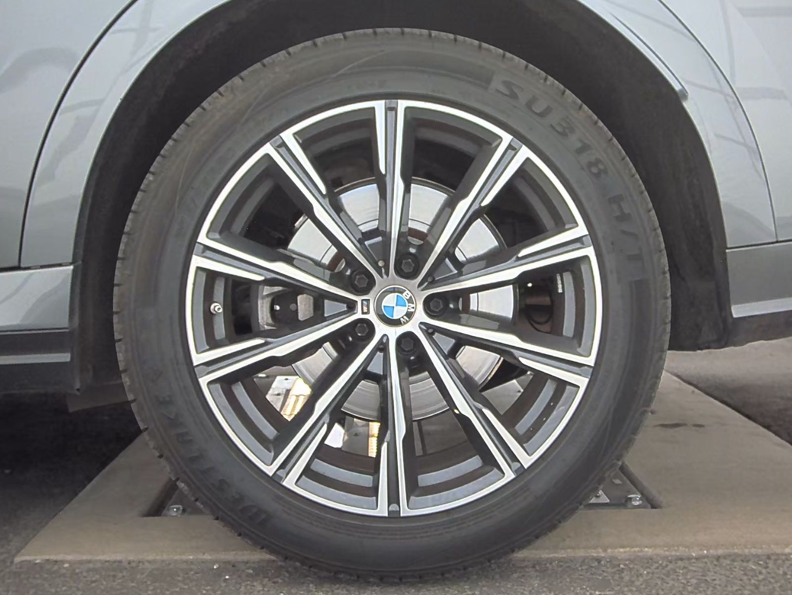 2024 BMW X6 xDrive40i AWD