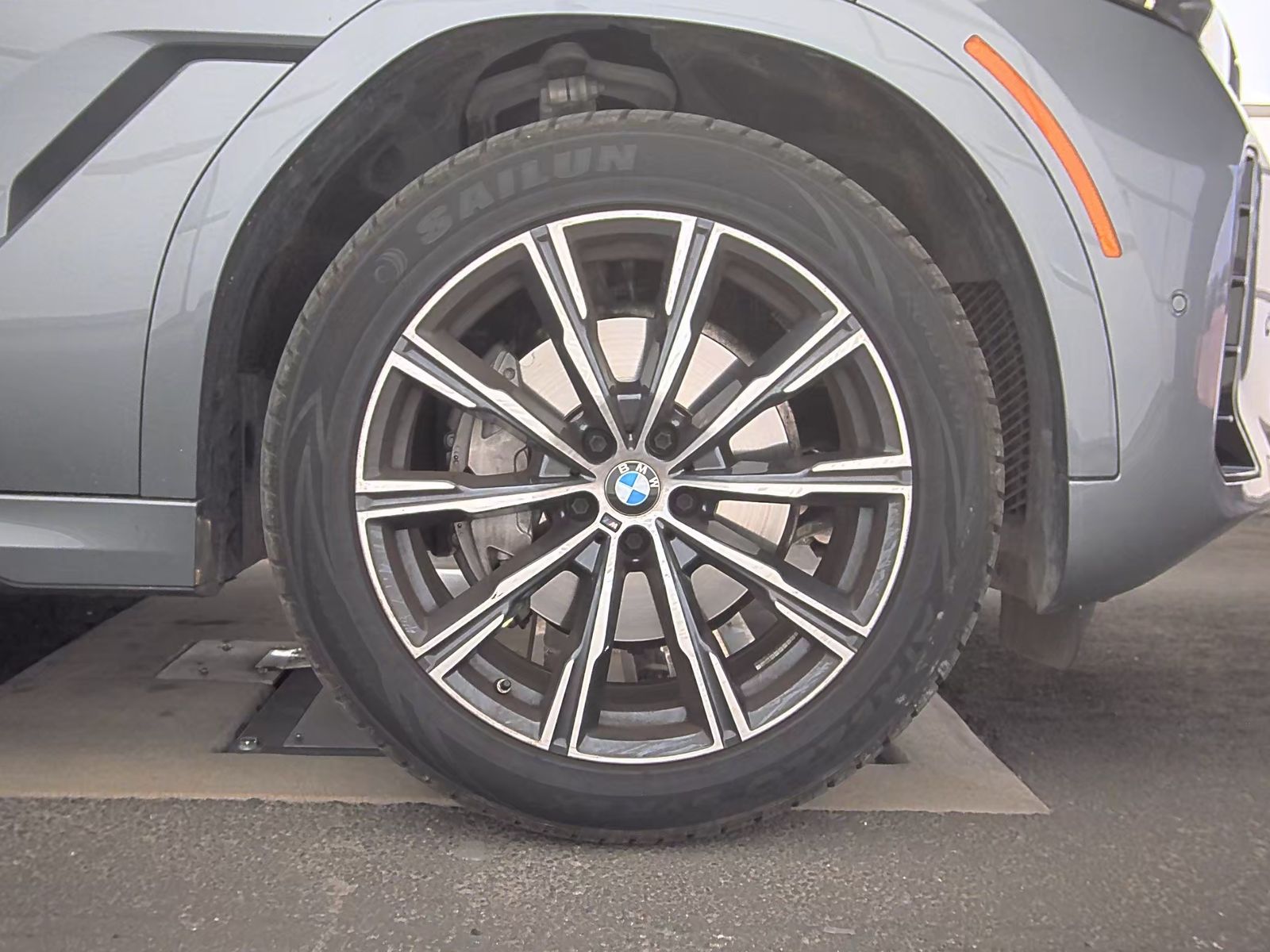 2024 BMW X6 xDrive40i AWD