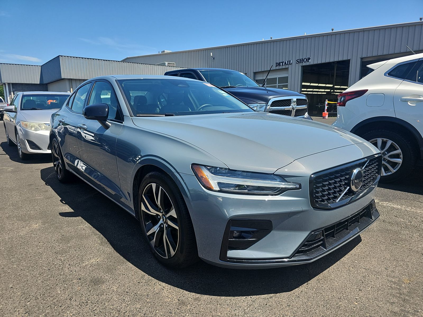 2024 Volvo S60 B5 Core FWD