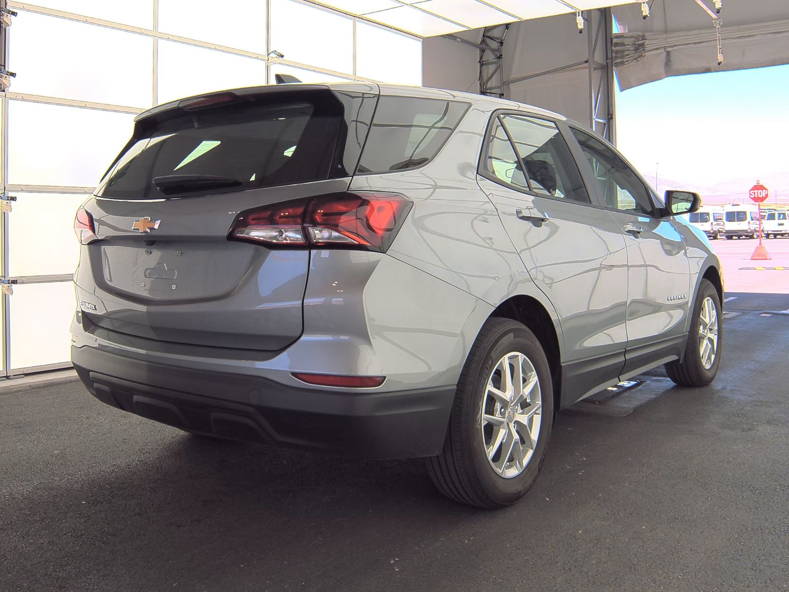 2023 Chevrolet Equinox LS FWD