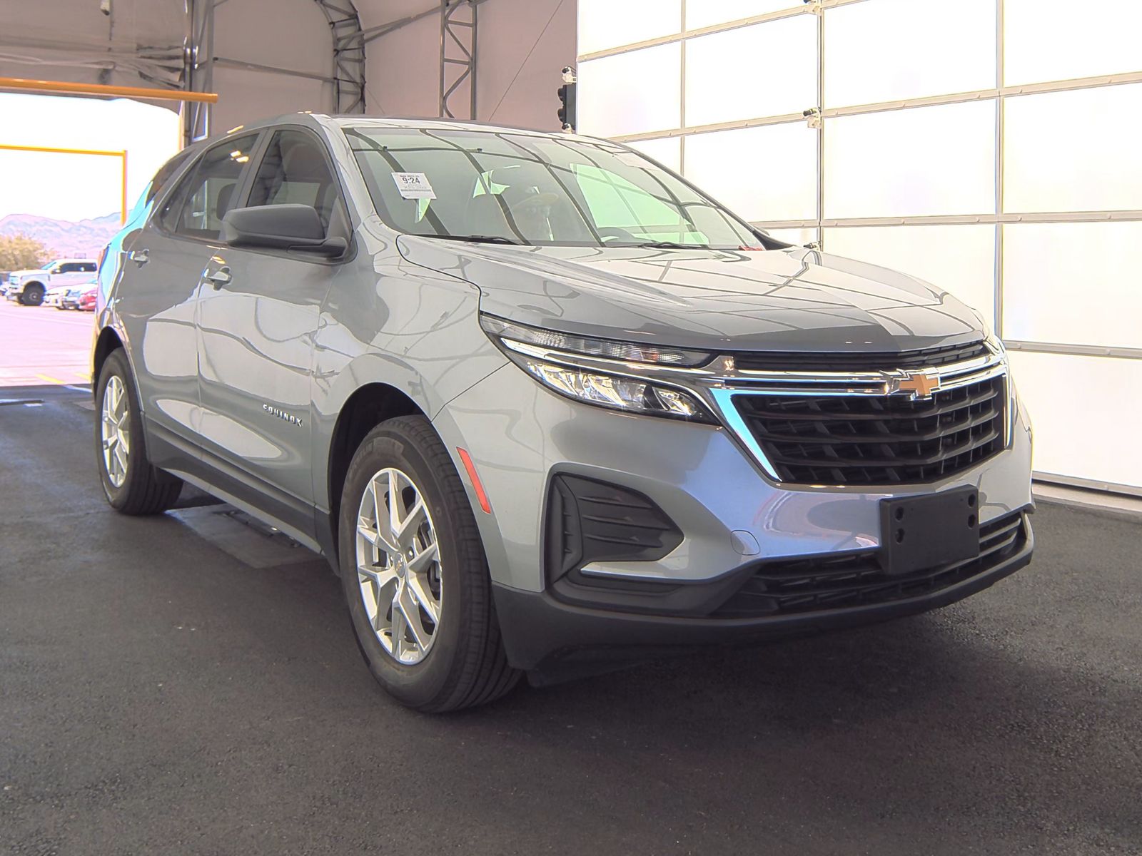 2023 Chevrolet Equinox LS FWD