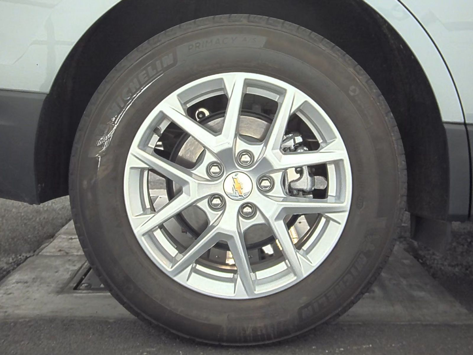 2023 Chevrolet Equinox LS FWD