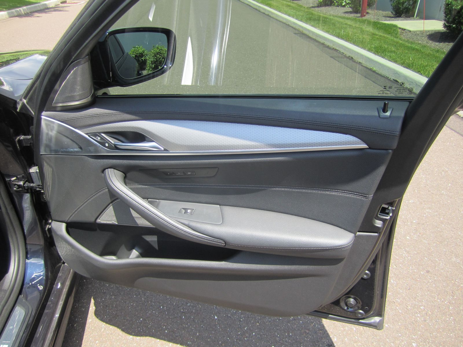 2020 BMW 5 Series M550i xDrive AWD