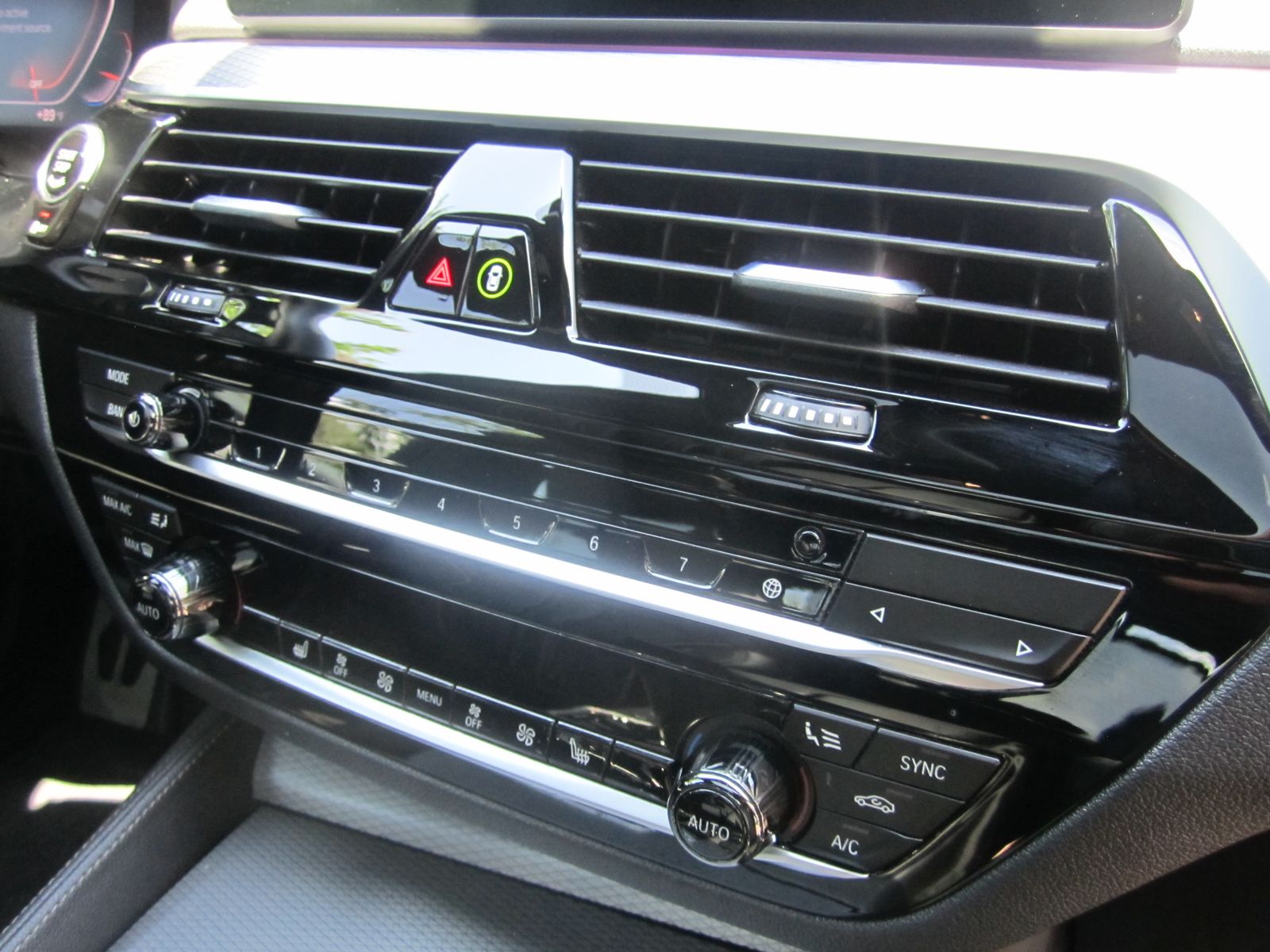 2020 BMW 5 Series M550i xDrive AWD