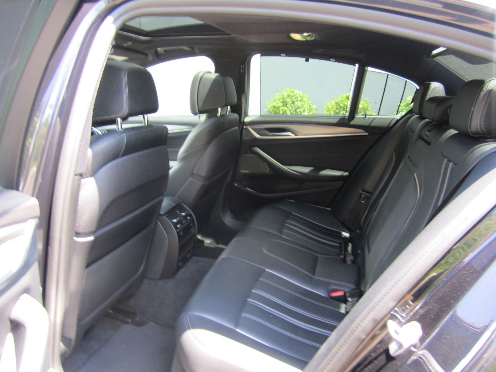 2020 BMW 5 Series M550i xDrive AWD