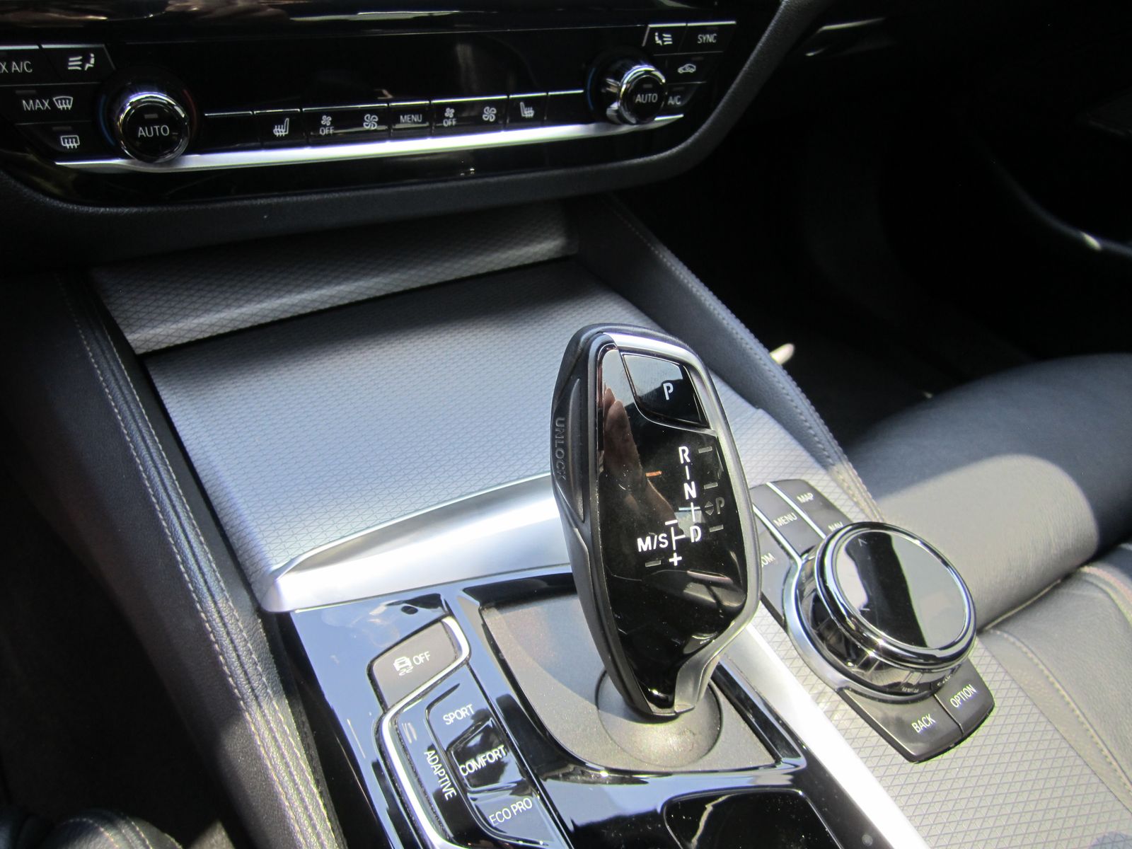 2020 BMW 5 Series M550i xDrive AWD