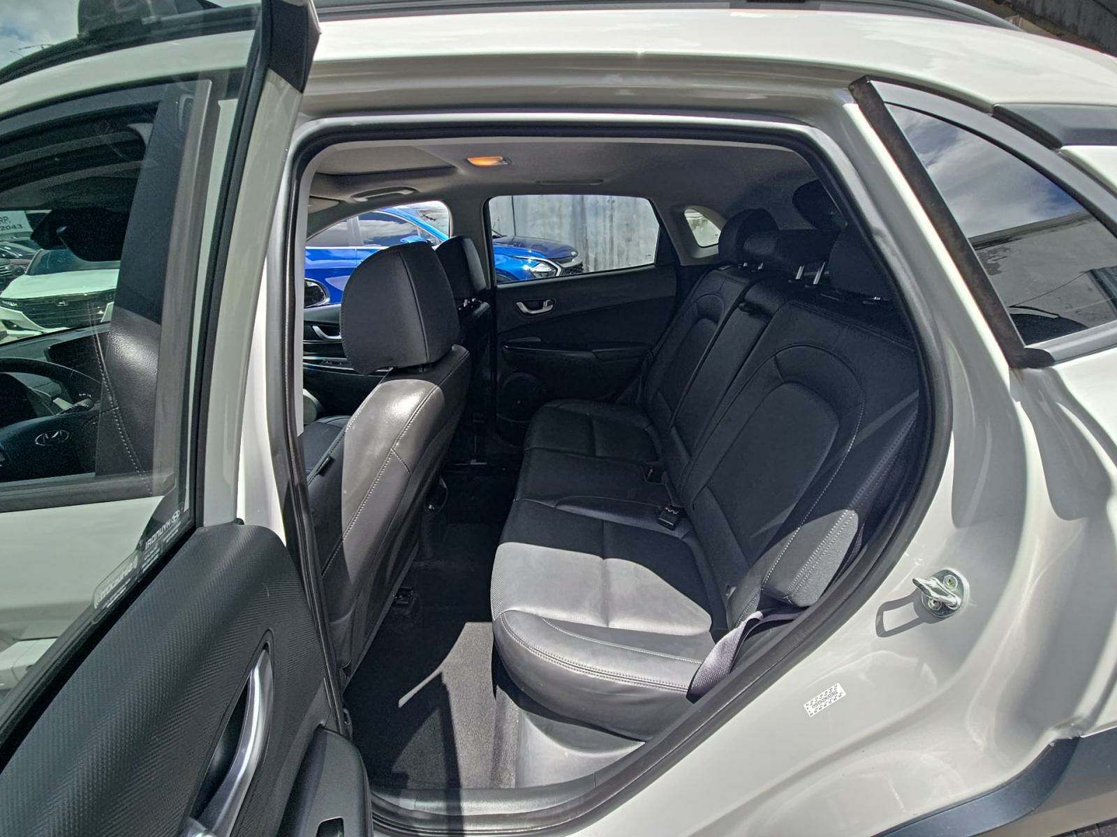 2022 Hyundai Kona Limited FWD