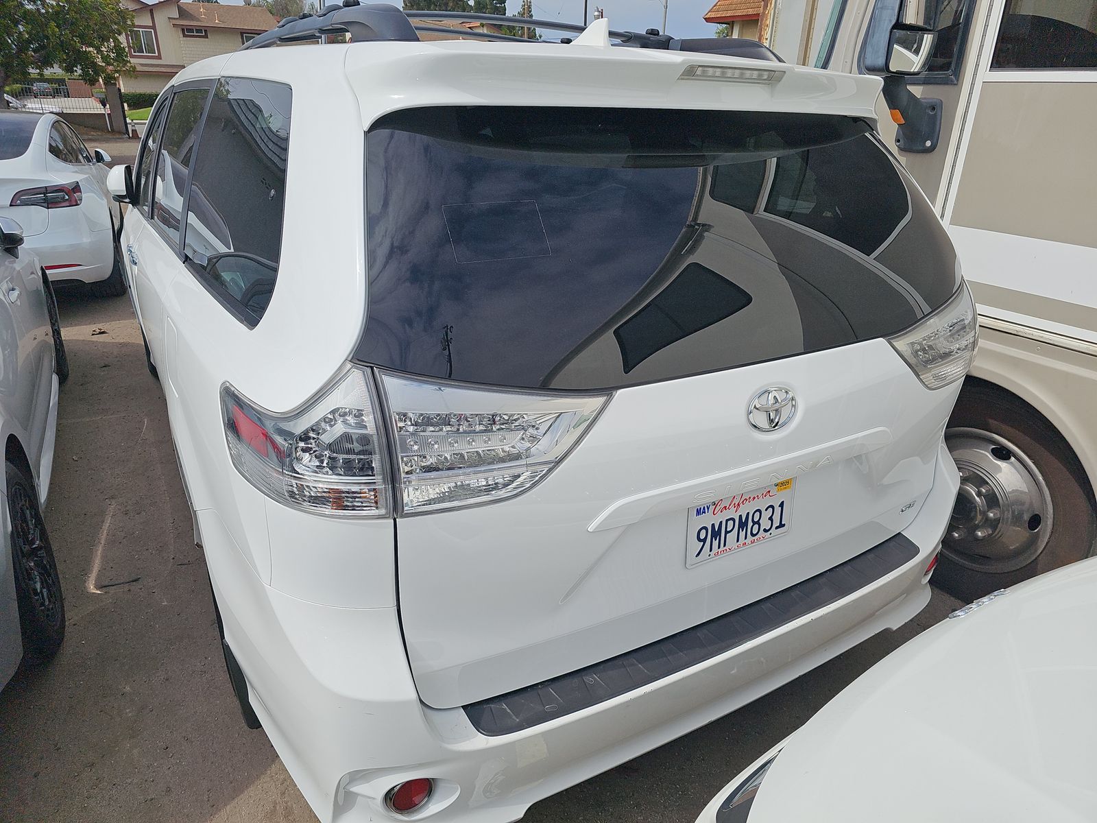 2020 Toyota Sienna SE FWD